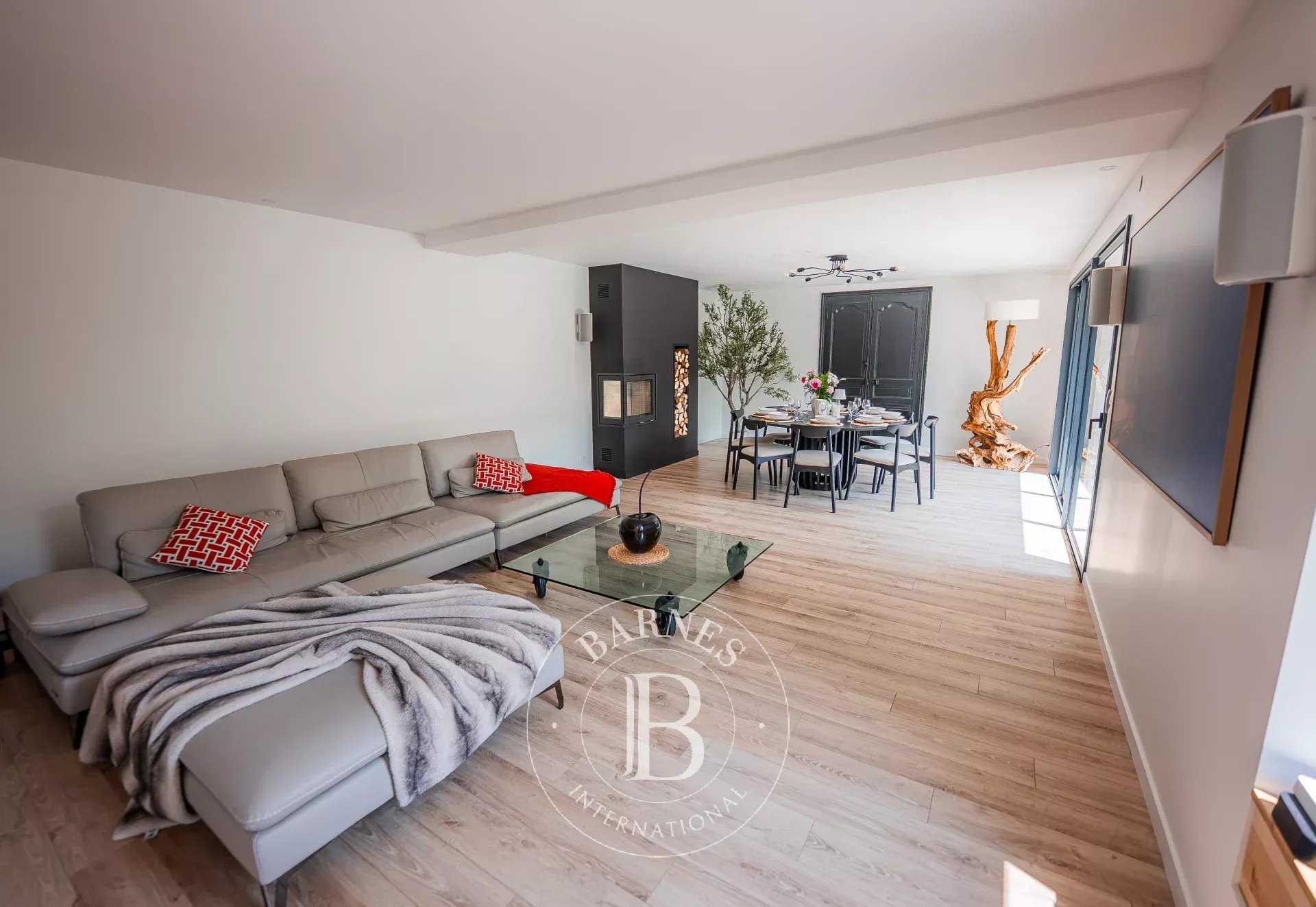 Dijon  - House 5 Bedrooms