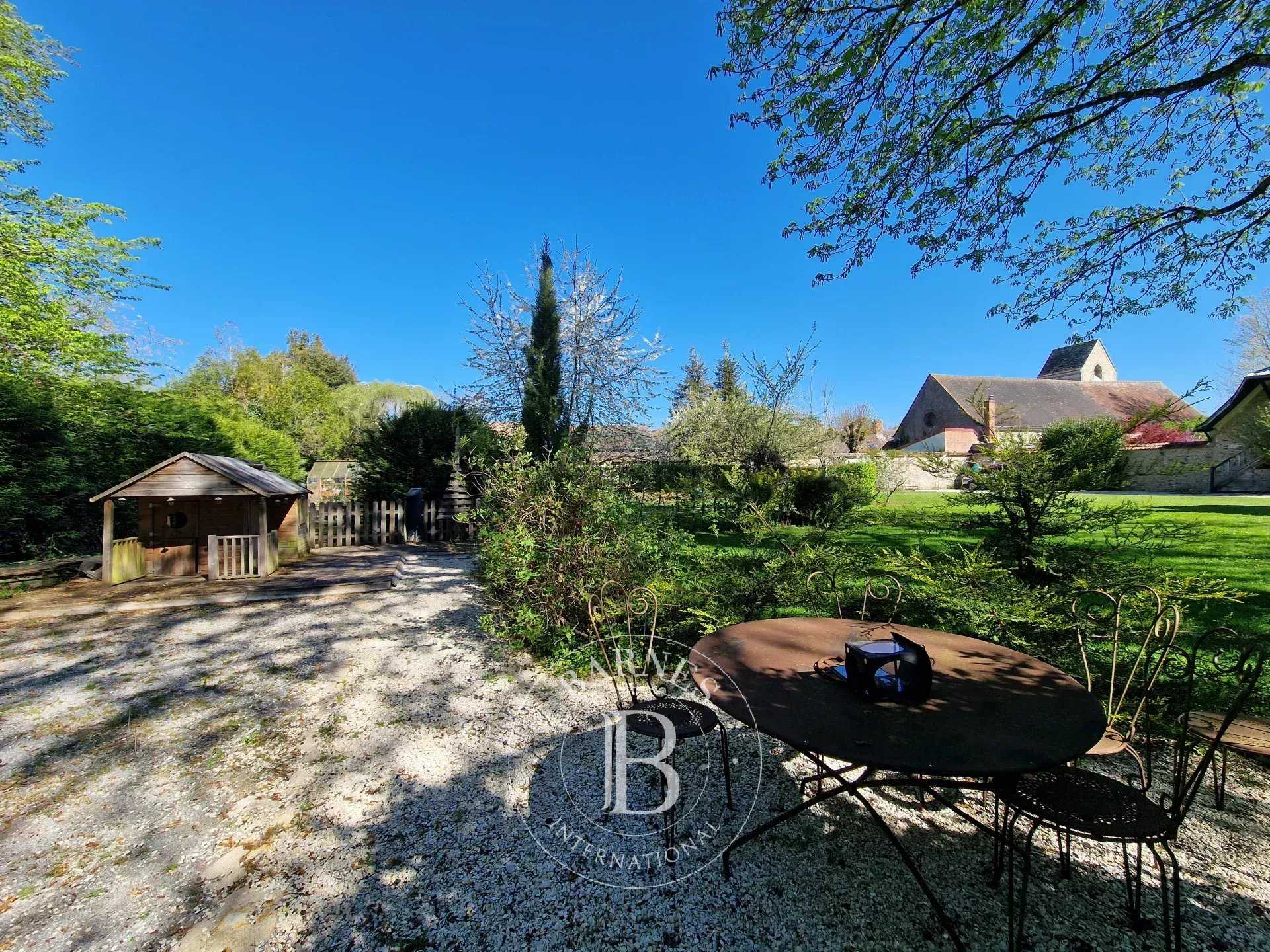 Vieille-Église-en-Yvelines  - Maison 13 Pi&egrave;ces 7 Chambres