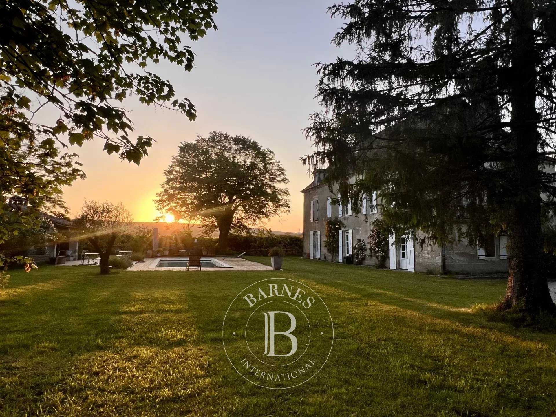 Givry  - House 6 Bedrooms