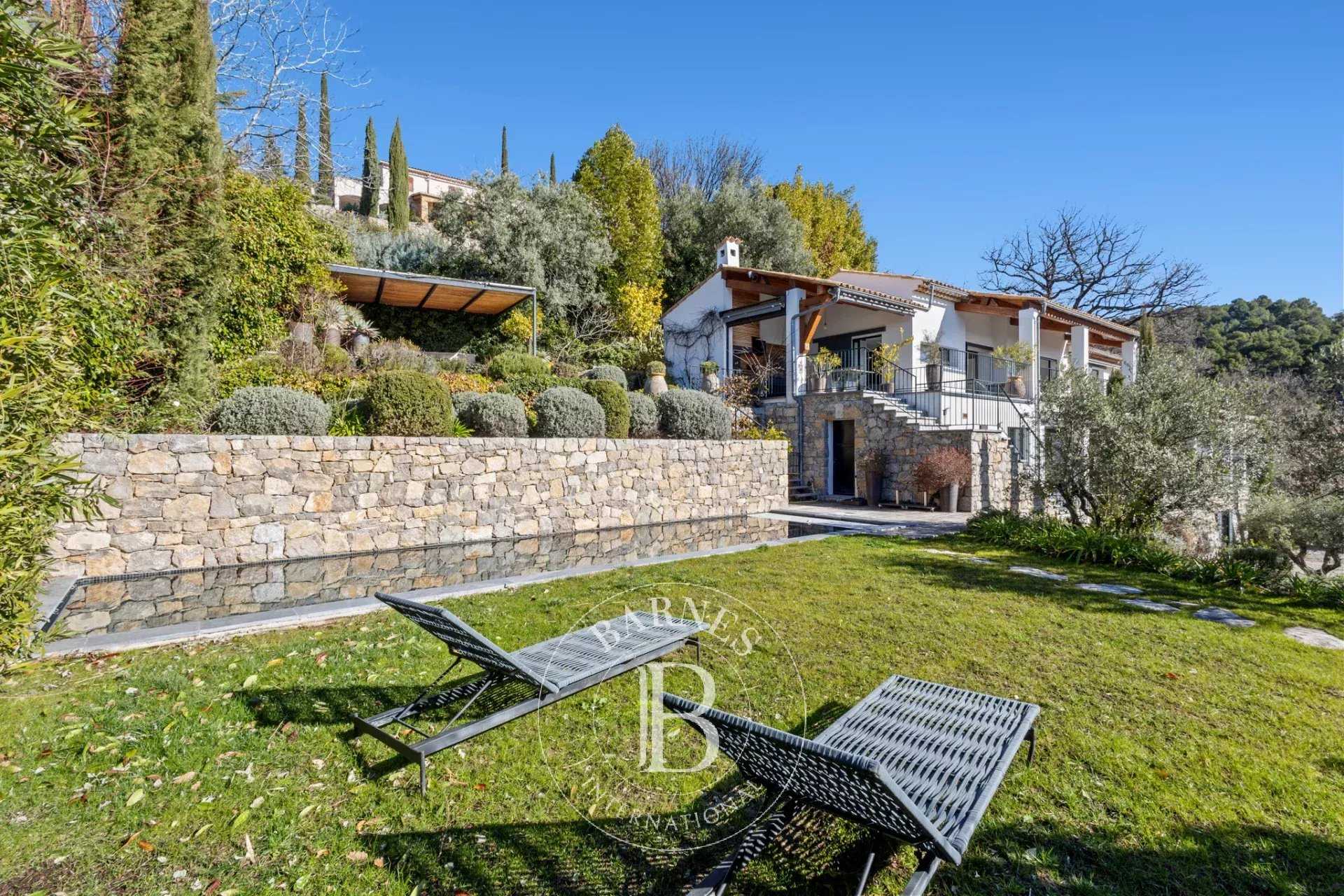 Seillans  - Villa 10 Pi&egrave;ces 5 Chambres