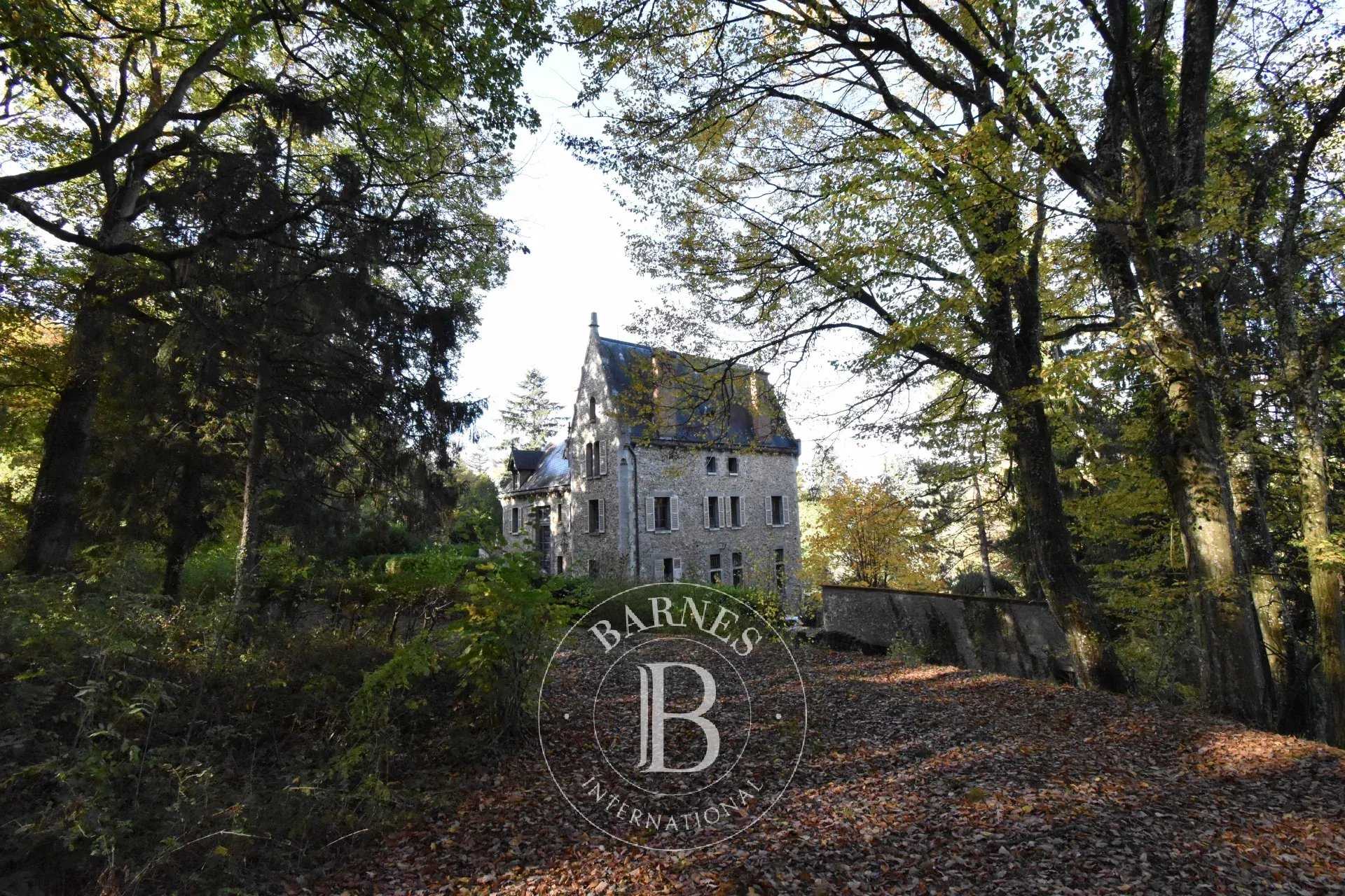 Sermaise  - Maison 15 Pi&egrave;ces 6 Chambres