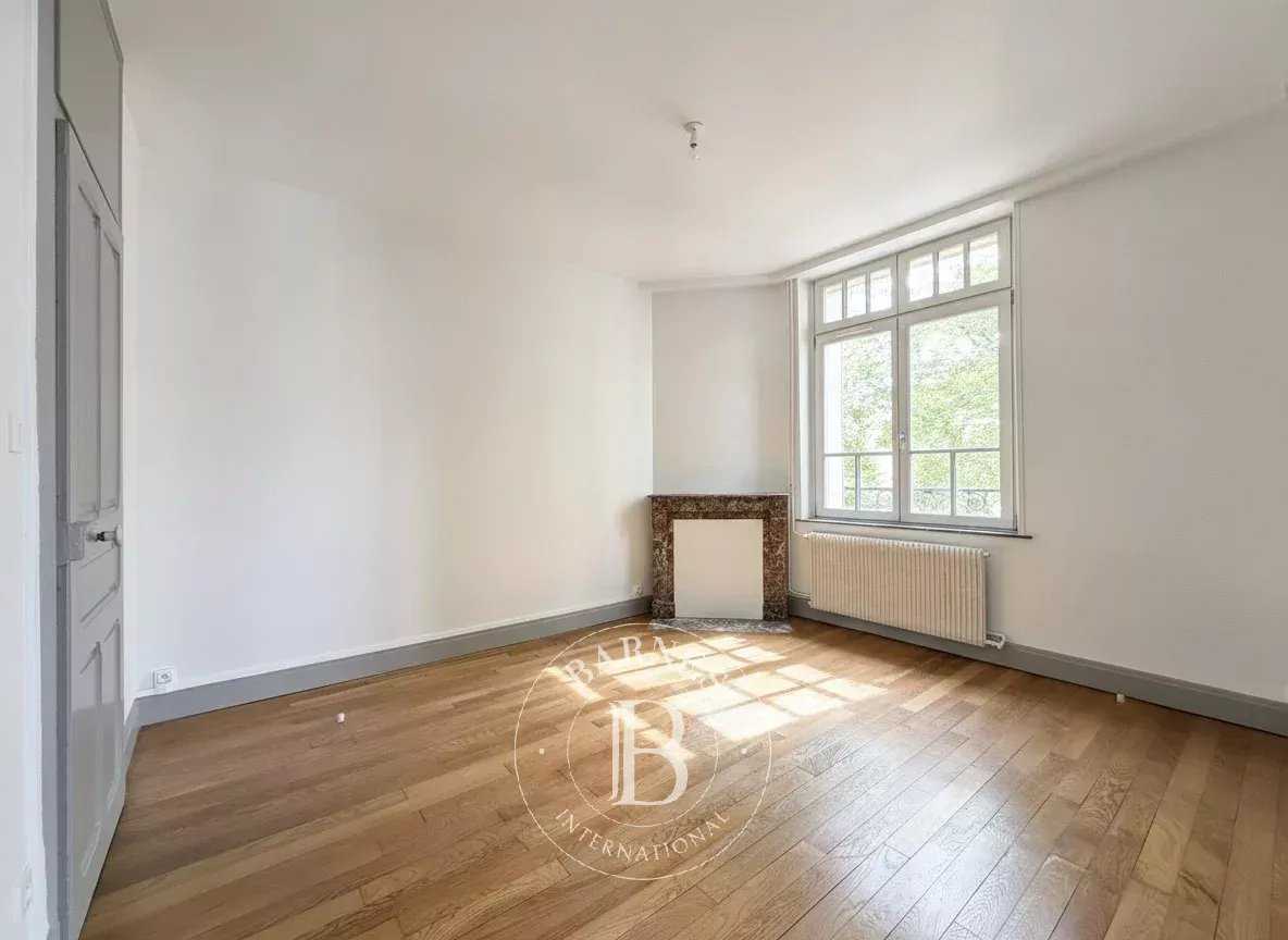 Nancy  - Appartement 5 Pi&egrave;ces 2 Chambres
