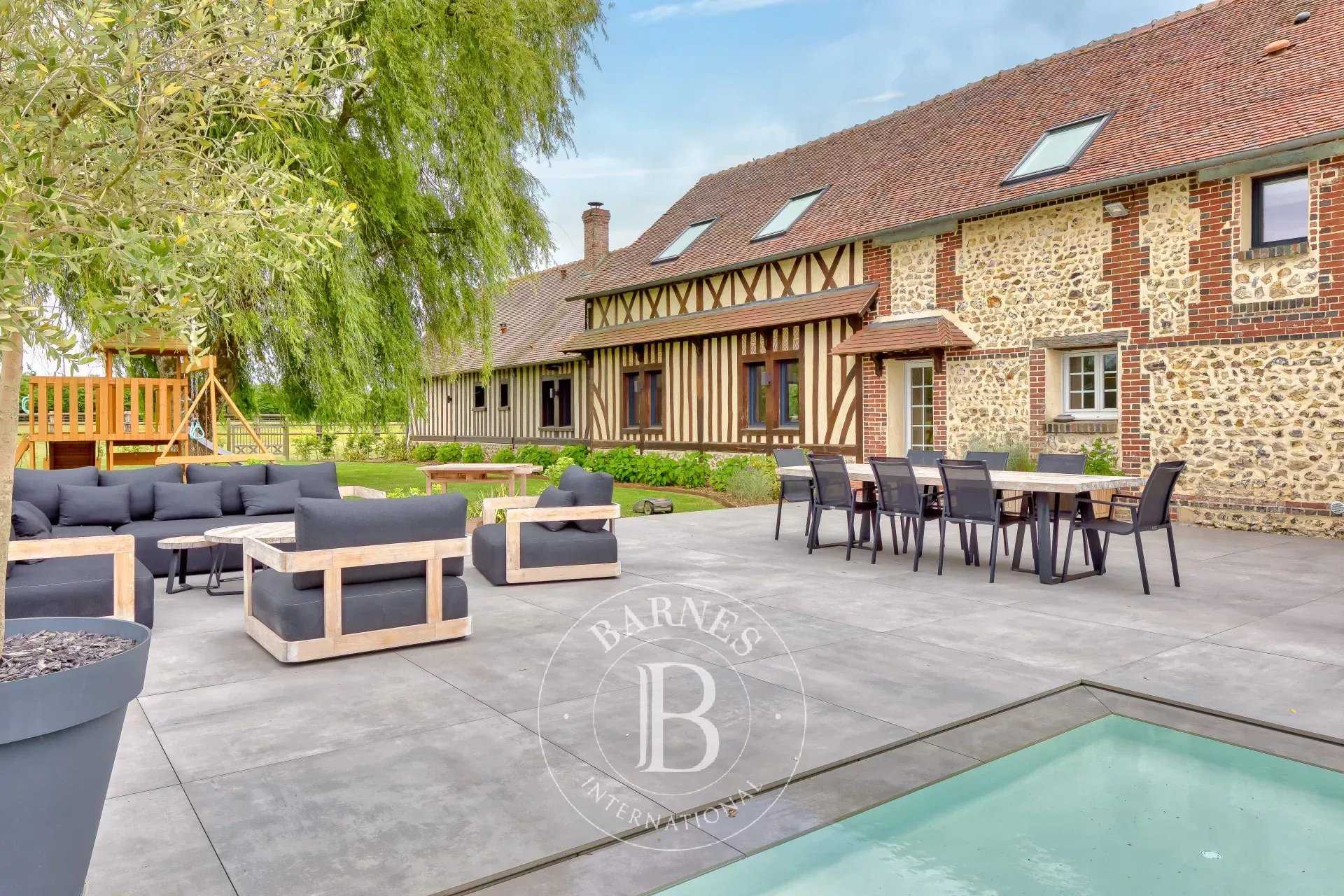 Orbec  - Equestrian estate 