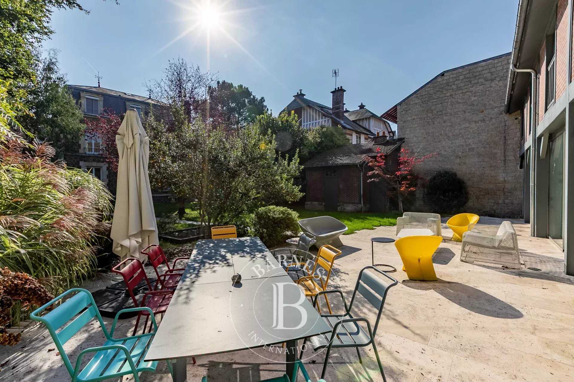 Chantilly  - Propriété 10 Pi&egrave;ces