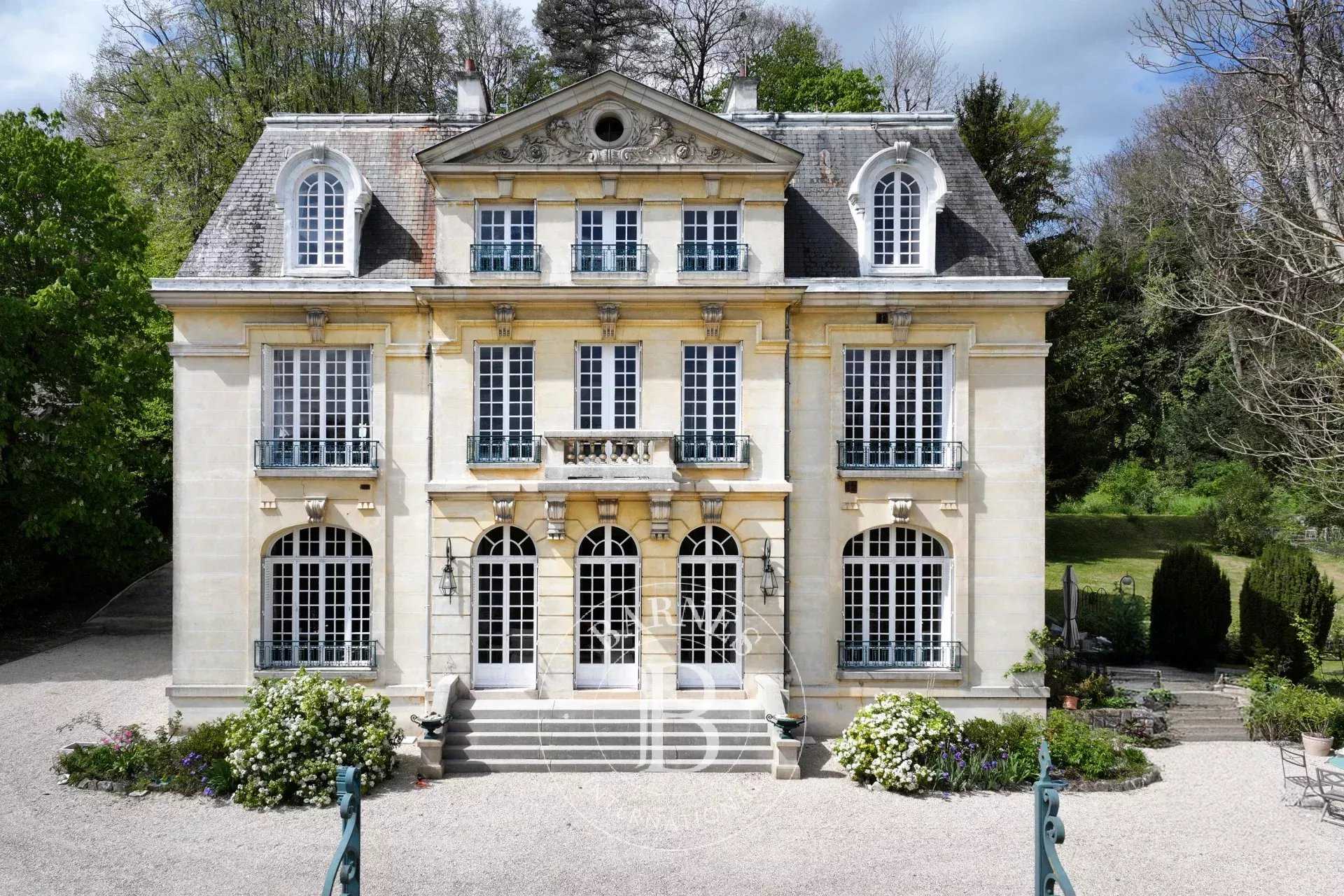 Hôtel particulier Fontainebleau  -  ref 85841499 (picture 1)