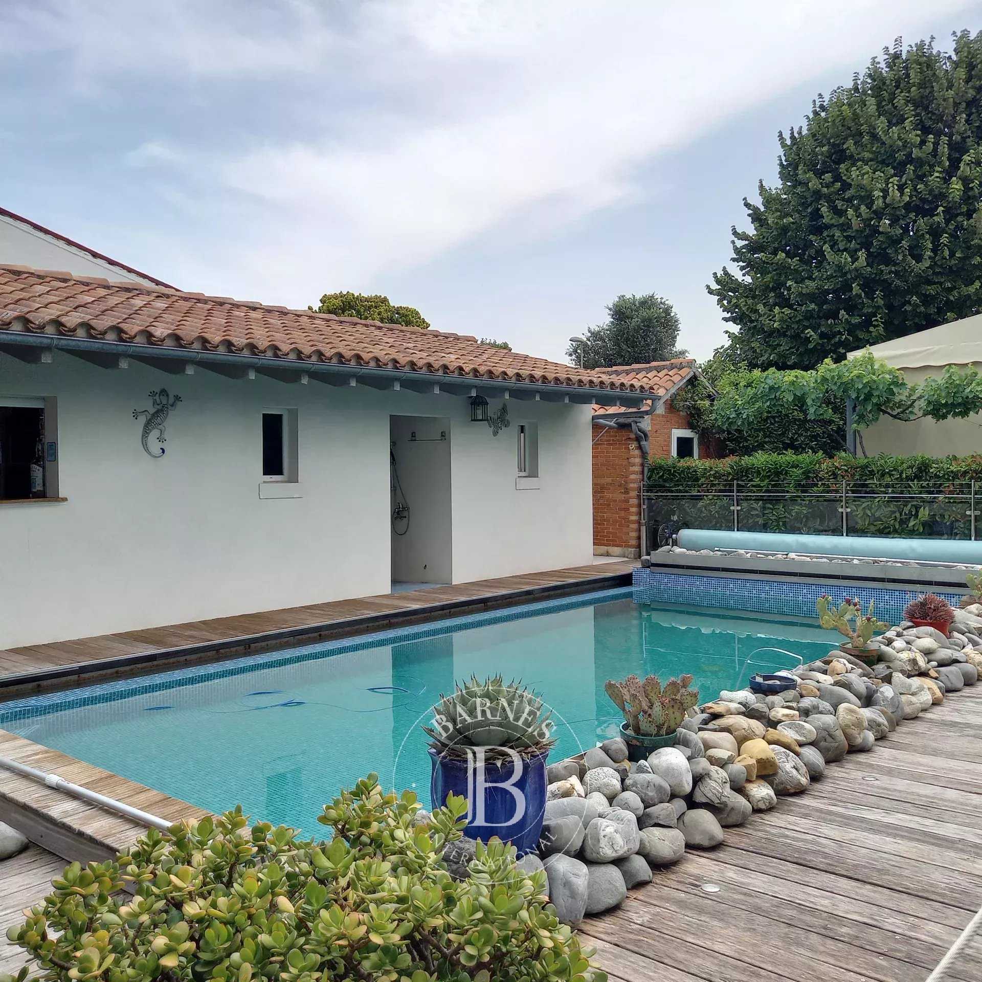 House La Rochelle  -  ref 85190133 (picture 2)