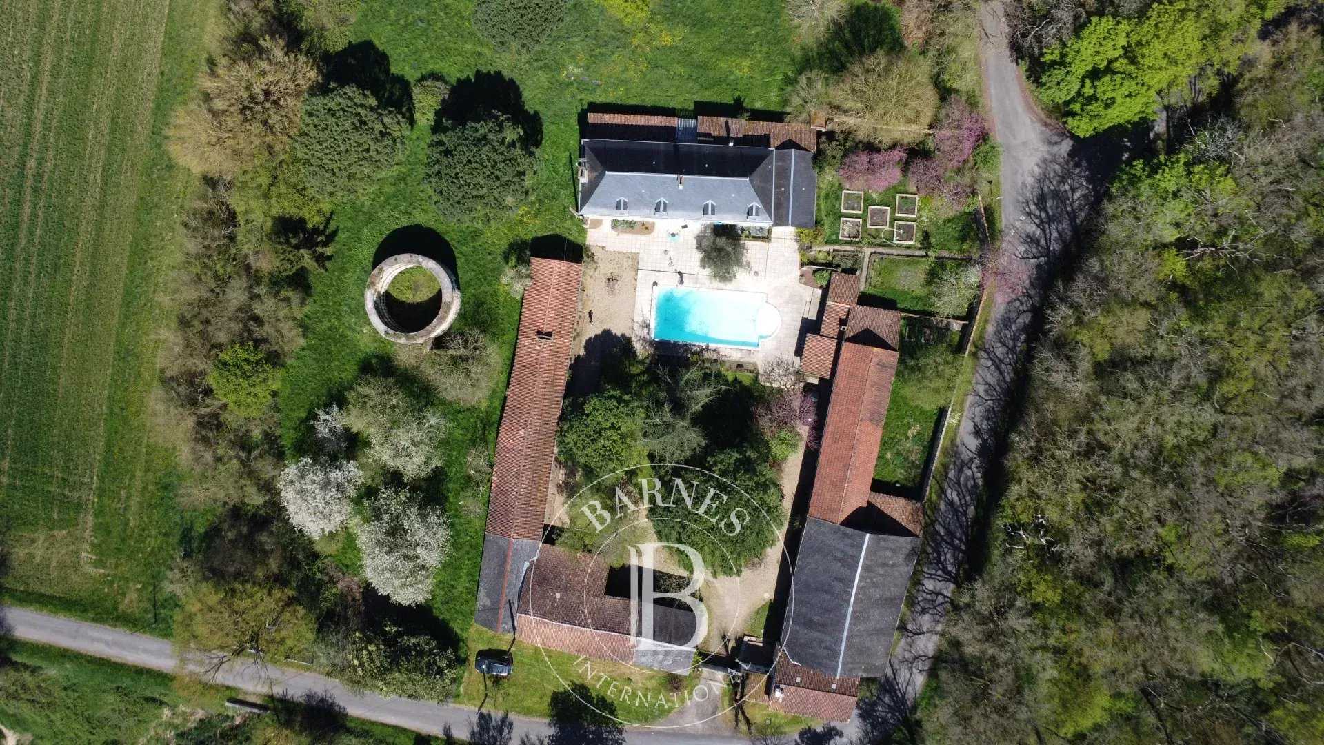 Manoir Châtellerault  -  ref 2553501 (picture 2)