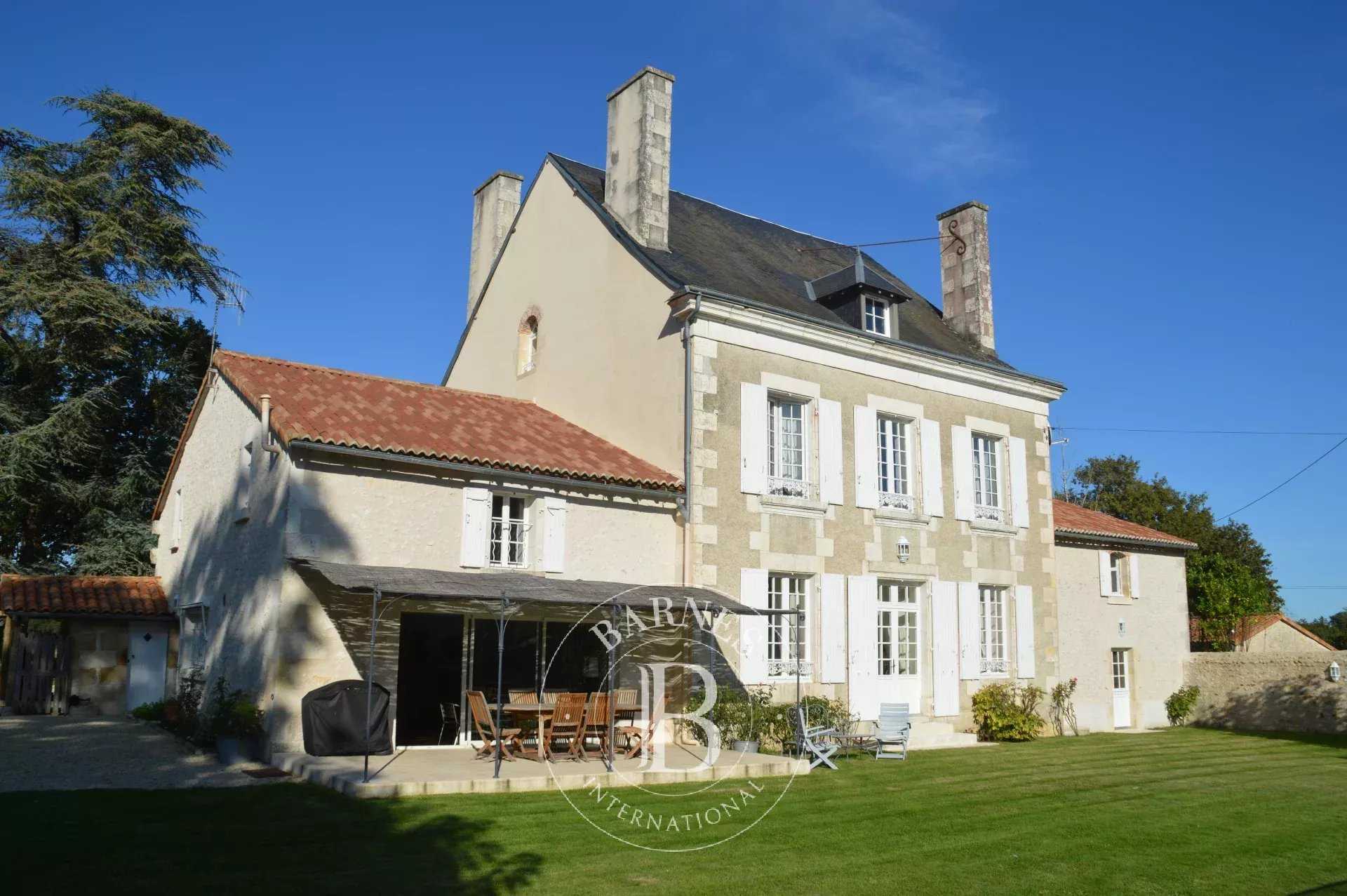 Maison Poitiers  -  ref 84367474 (picture 2)