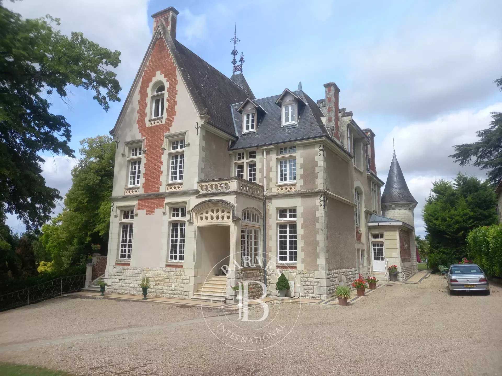 Château Loudun  -  ref 83372937 (picture 3)