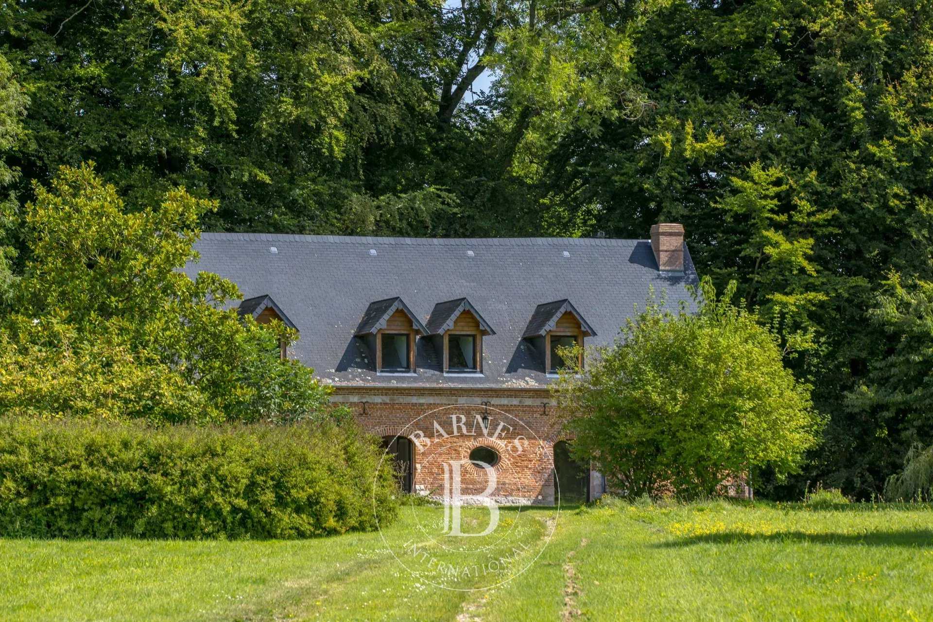 Manor house Auffay  -  ref 84841127 (picture 3)