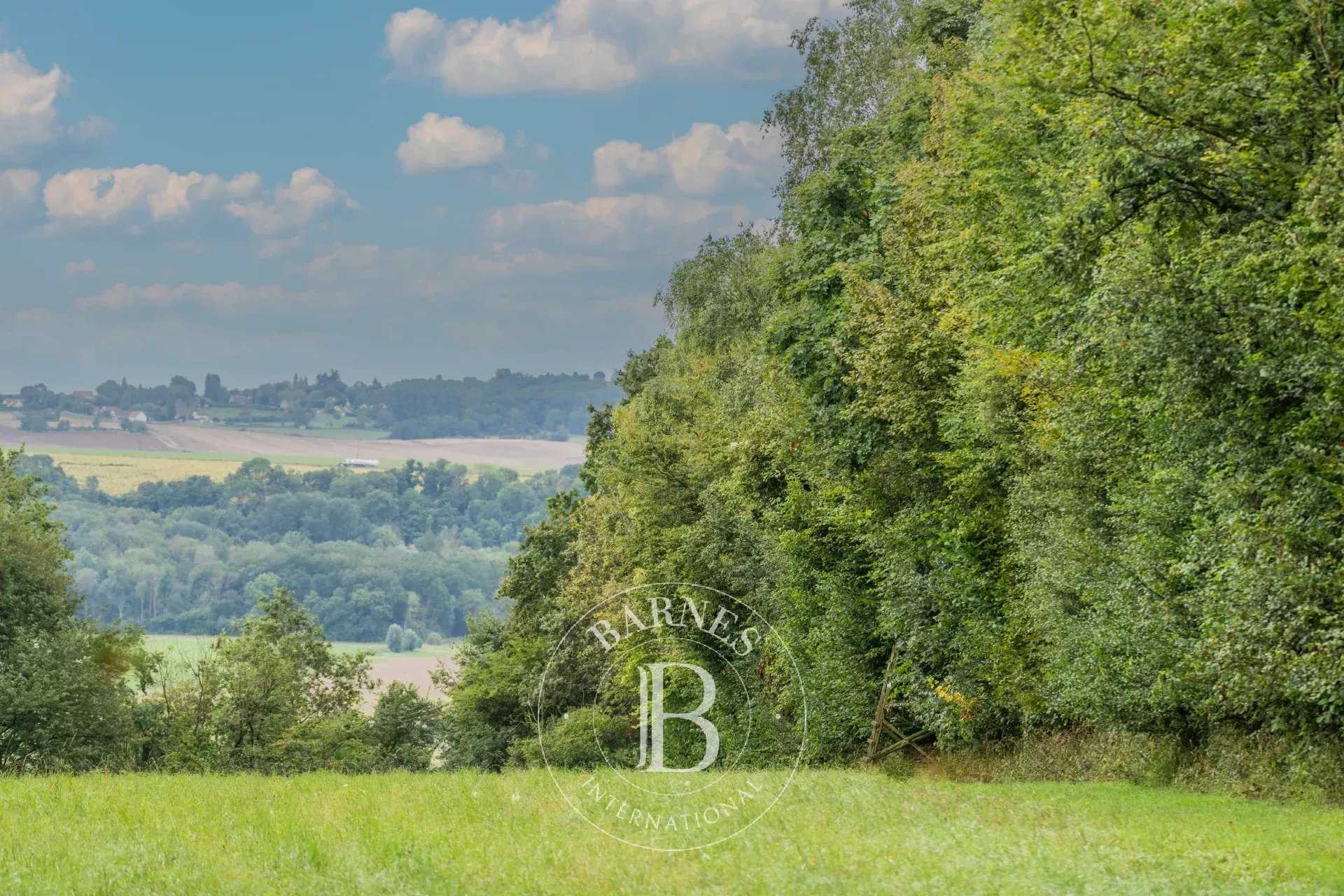 Propriété Chambors  -  ref 85854331 (picture 1)