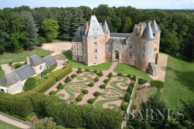 Château Aubigny-sur-Nère  -  ref 7420166 (picture 3)