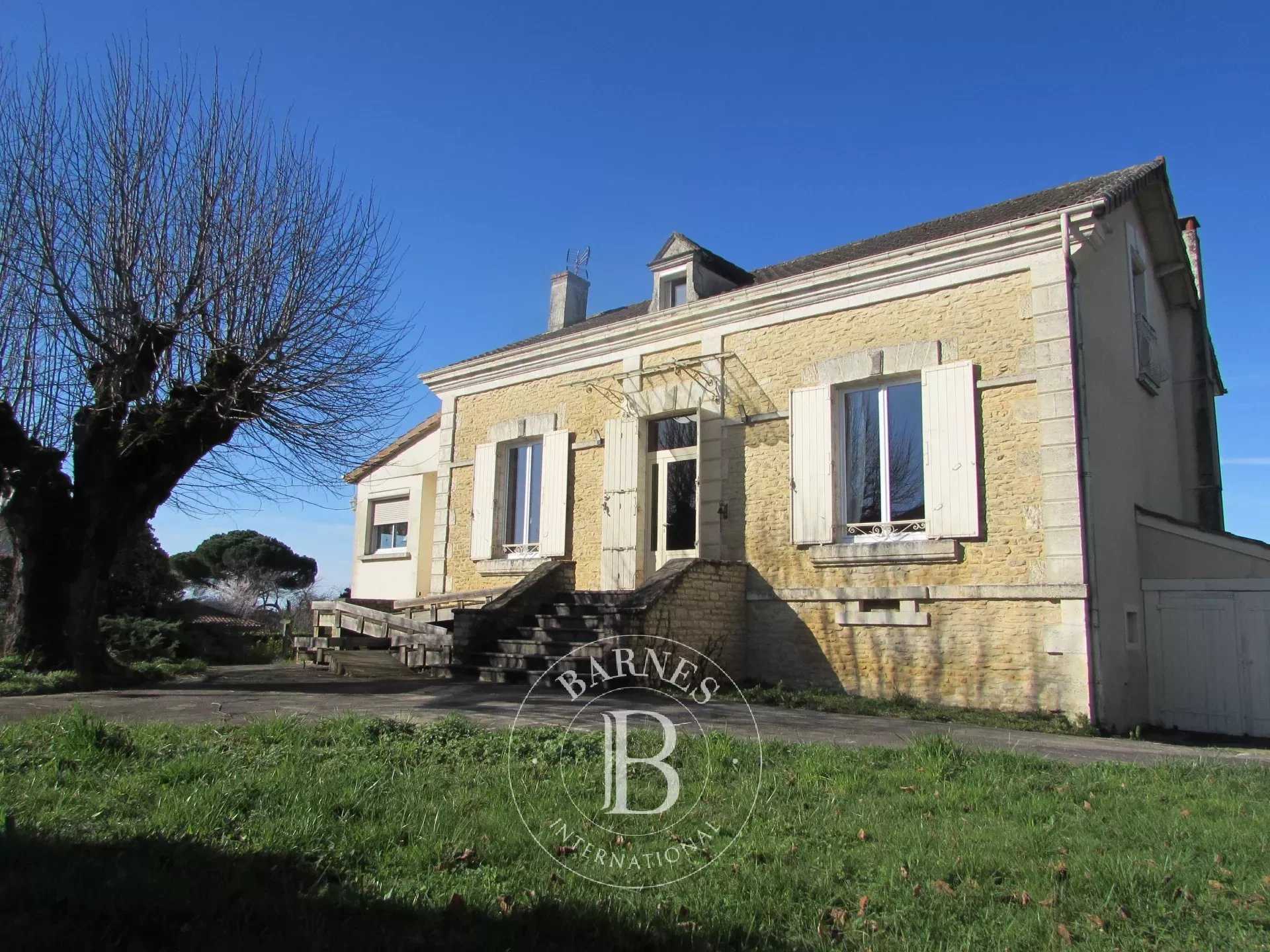 Maison de village Salignac-Eyvigues  -  ref 84289210 (picture 3)