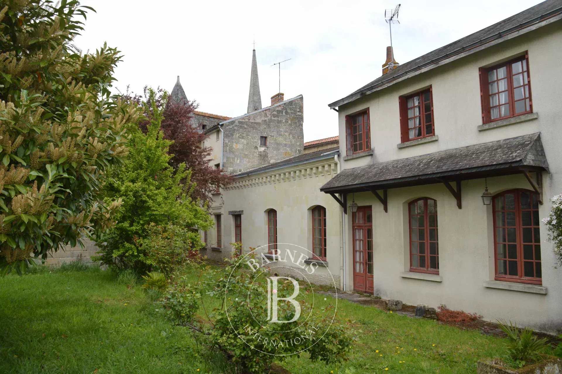 Hôtel particulier Loudun  -  ref 85941172 (picture 3)