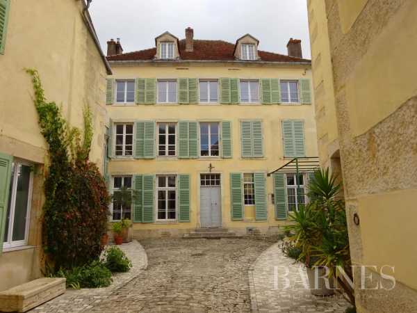 Mansion Montbard  -  ref 6332171 (picture 1)