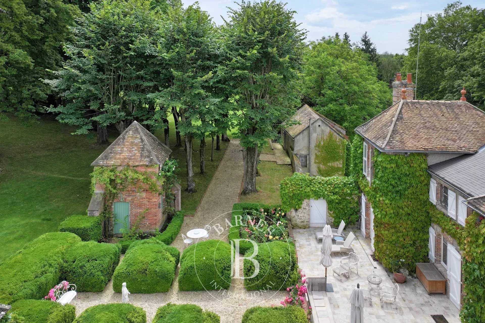 Manor house Fontainebleau  -  ref 85063516 (picture 2)