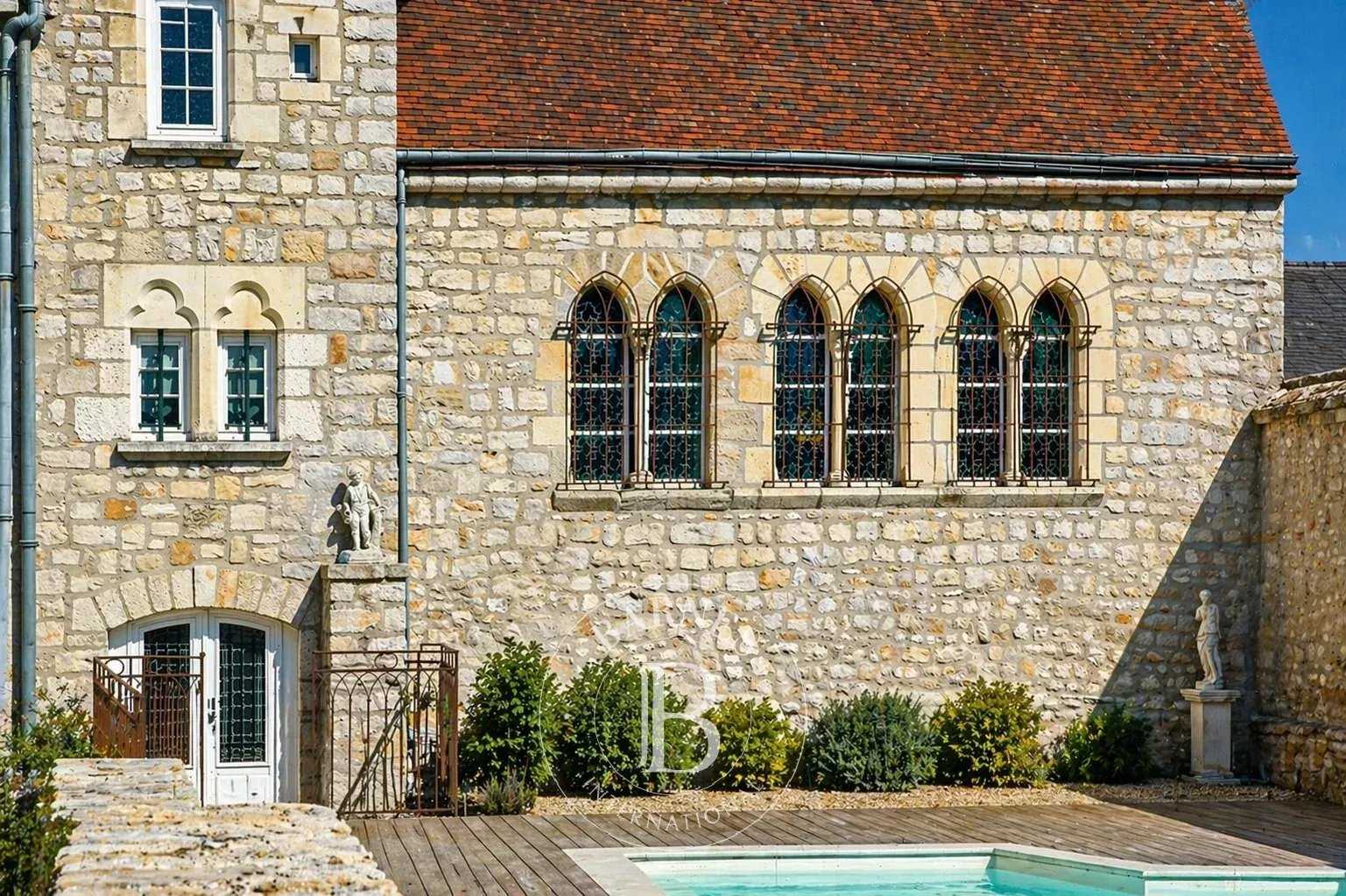 Manoir Fontainebleau  -  ref 86937366 (picture 3)