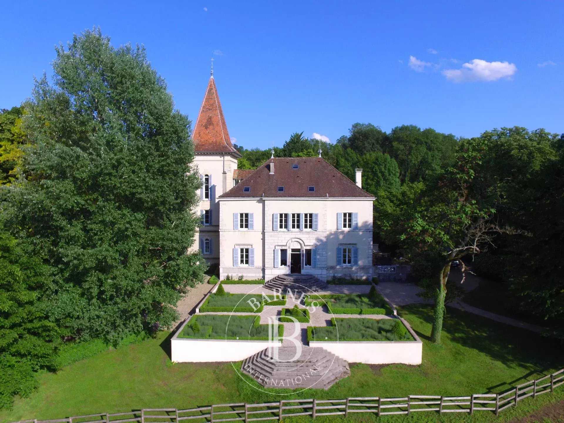 Château Ambronay  -  ref 85847876 (picture 1)