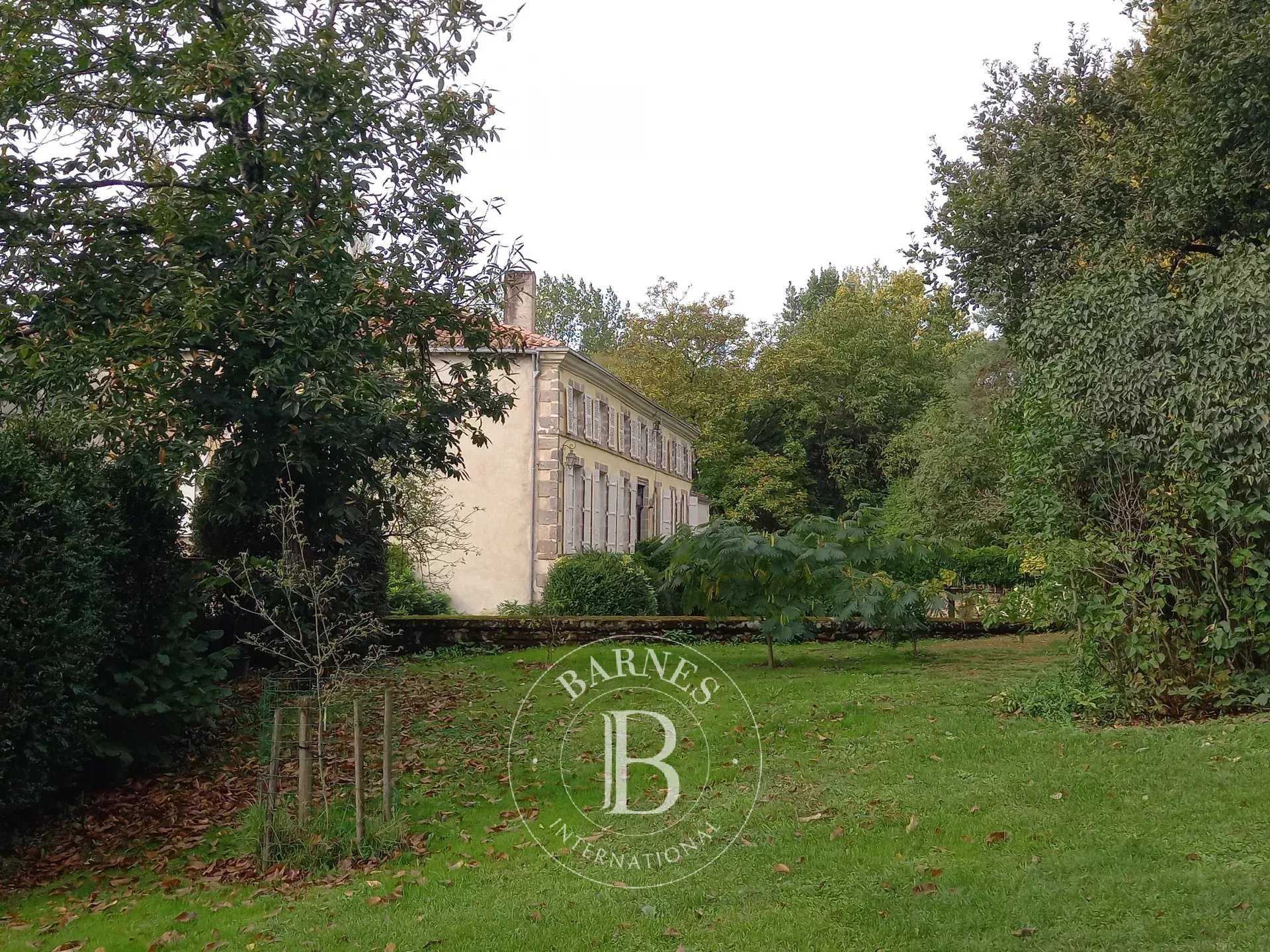 Château Parthenay  -  ref 83843171 (picture 3)