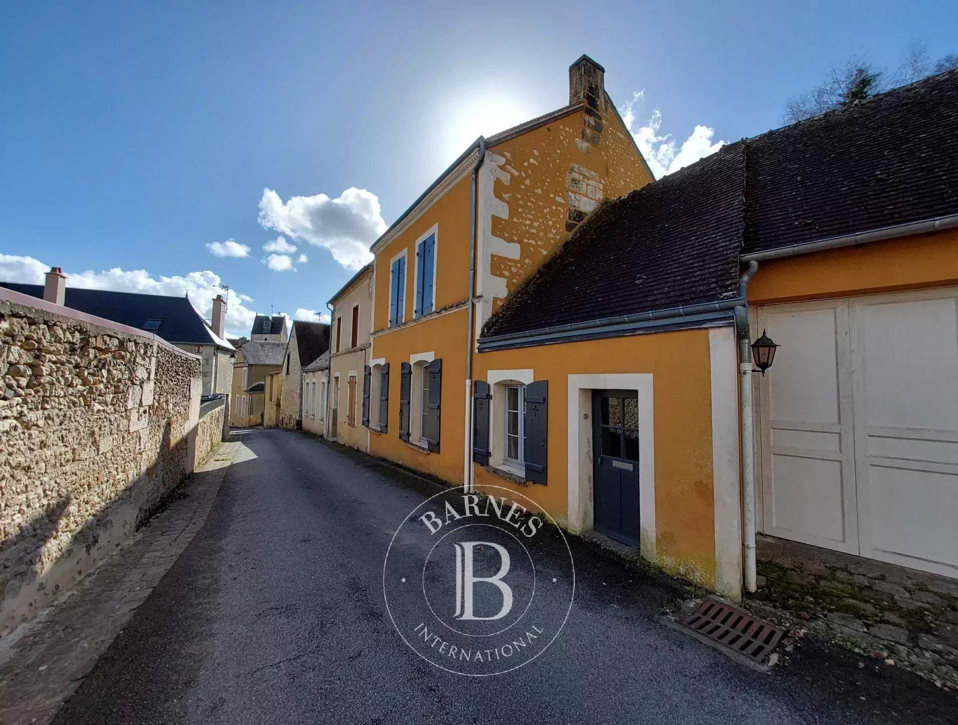 Maison de village Mortagne-au-Perche  -  ref 86692455 (picture 1)