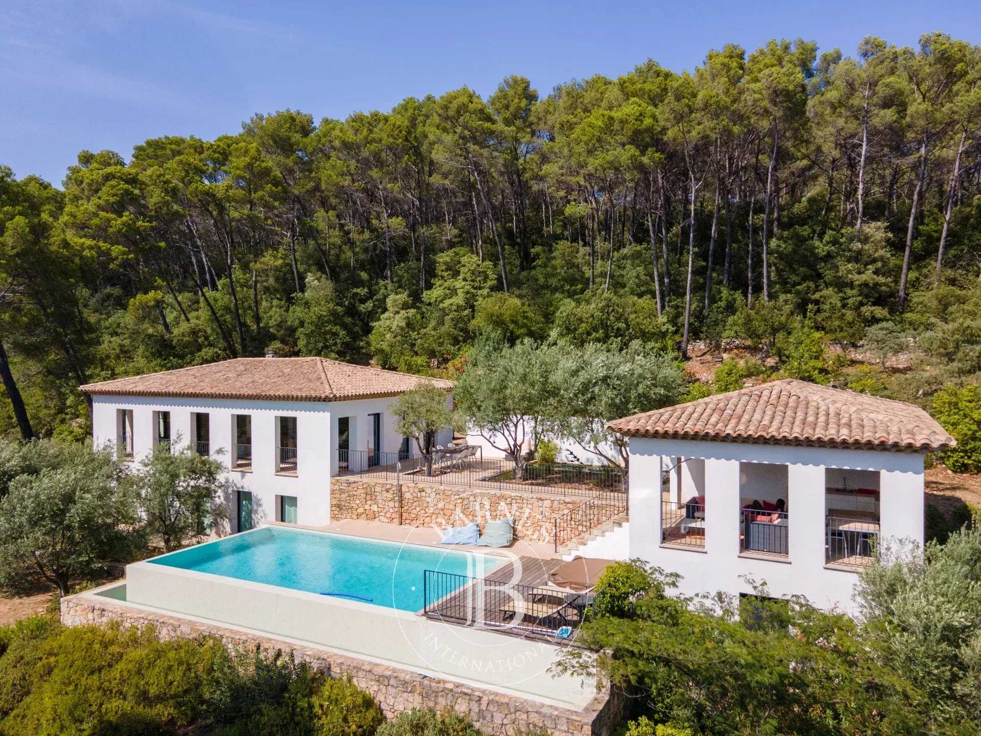Villa Lorgues  -  ref 83008905 (picture 1)