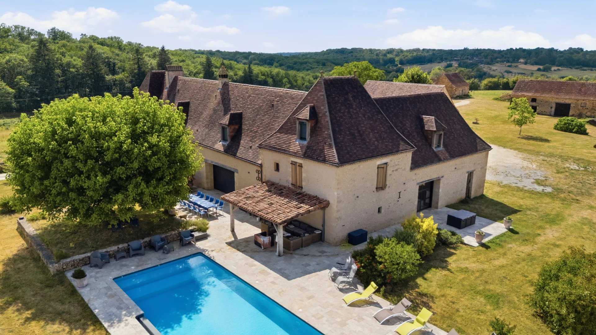 Propriété Saint-Avit-de-Vialard  -  ref 87069272 (picture 1)