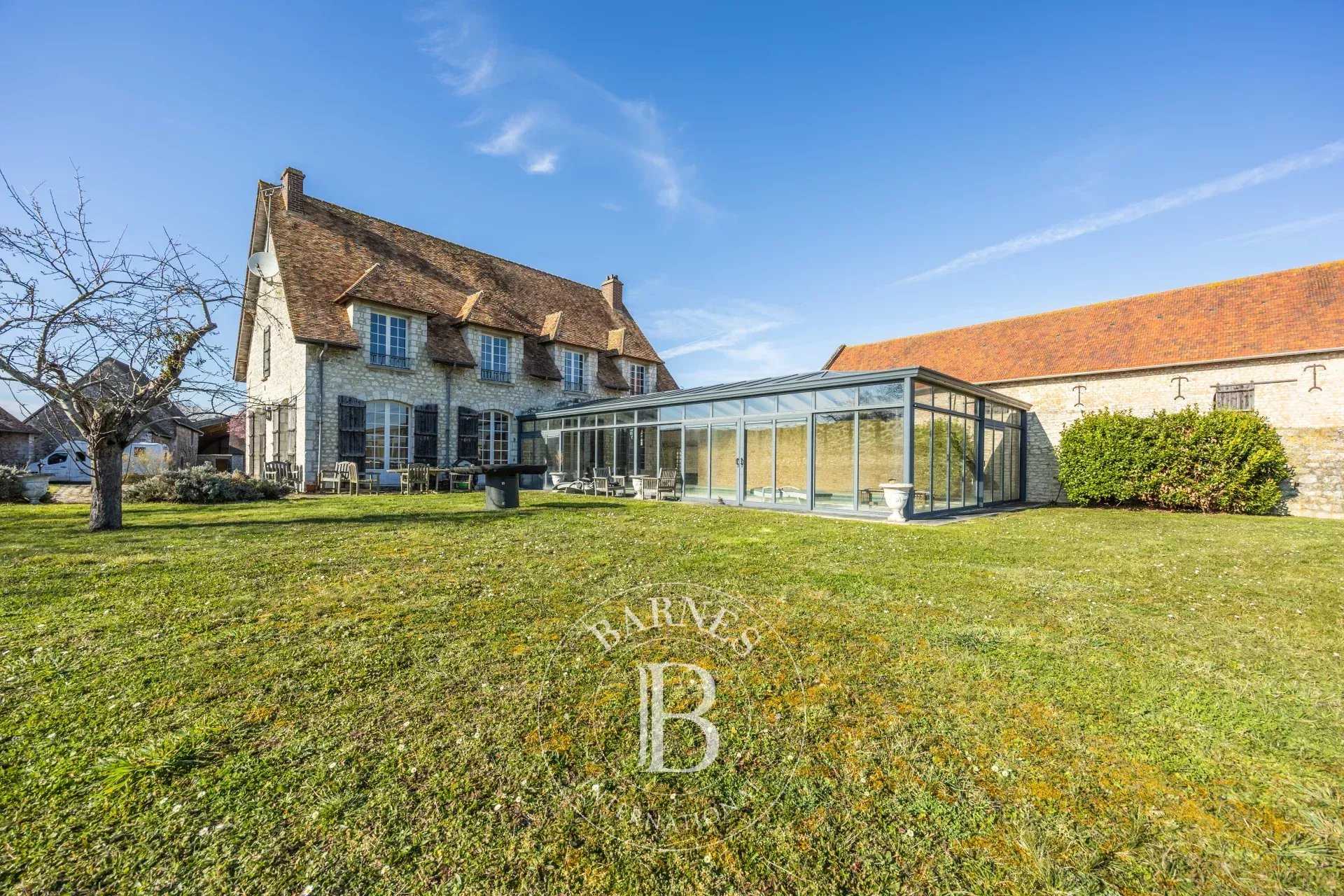 Domaine équestre Vernon  -  ref 85471155 (picture 3)