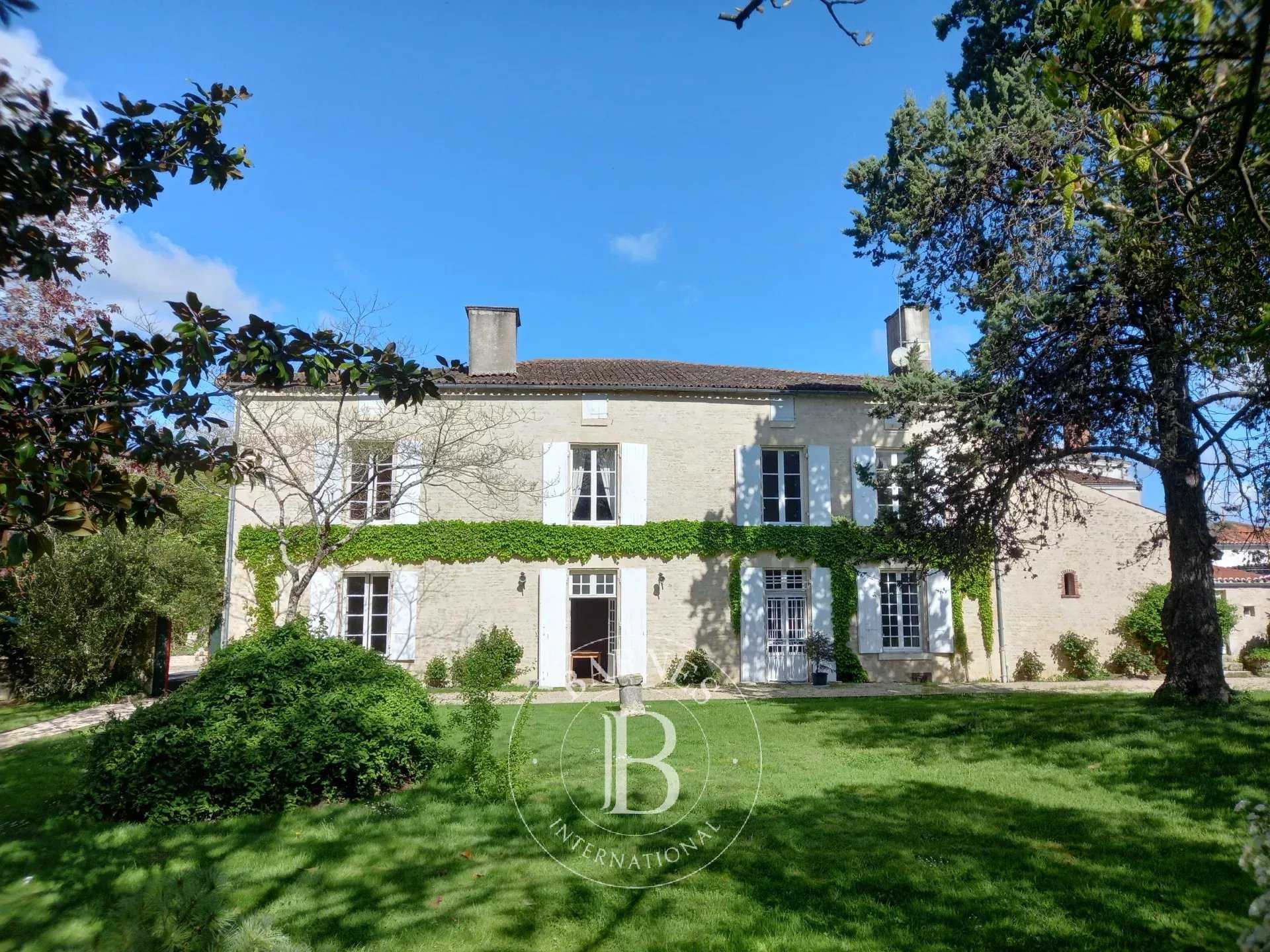 Manor house La Rochelle  -  ref 85710577 (picture 3)