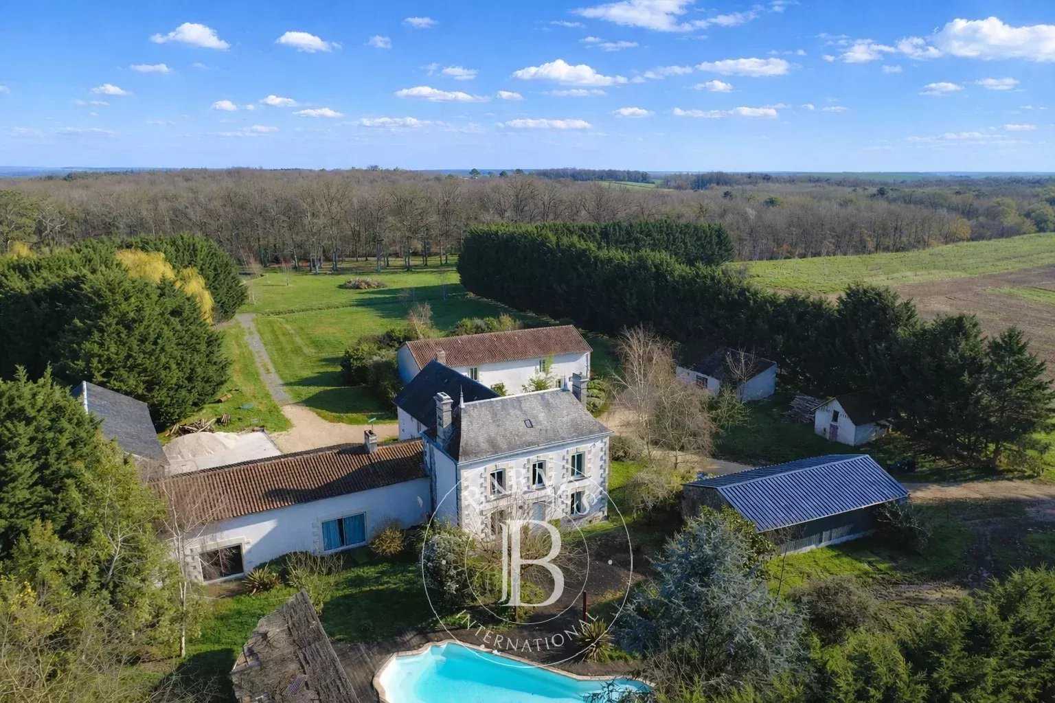 Manoir Châtellerault  -  ref 82218652 (picture 3)