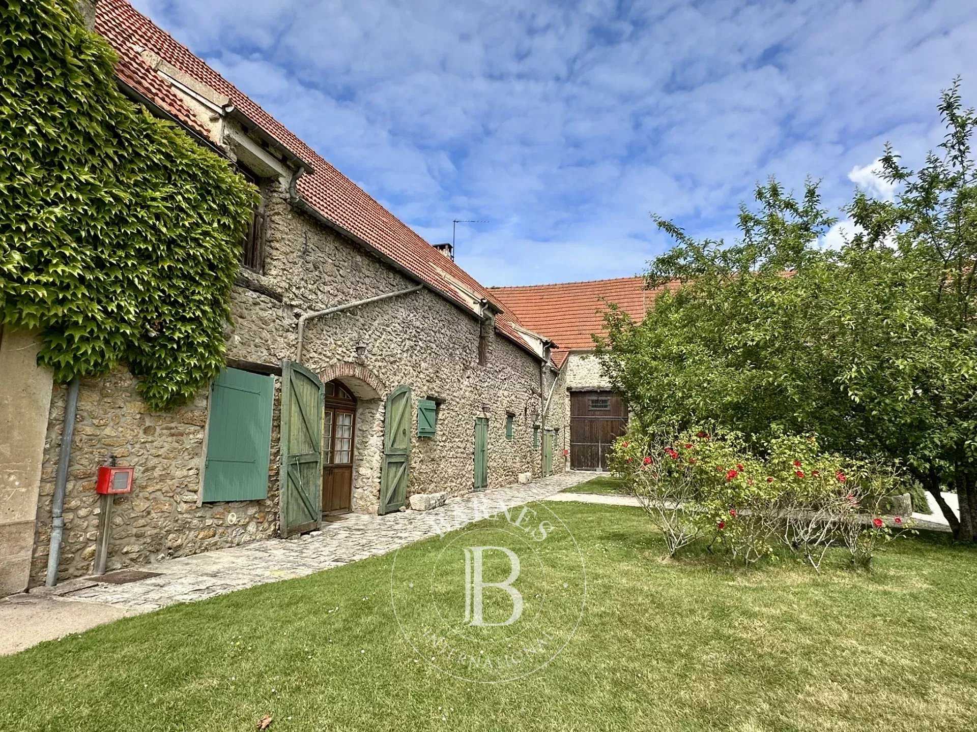 Maison Saint-Vrain  -  ref 85997062 (picture 1)