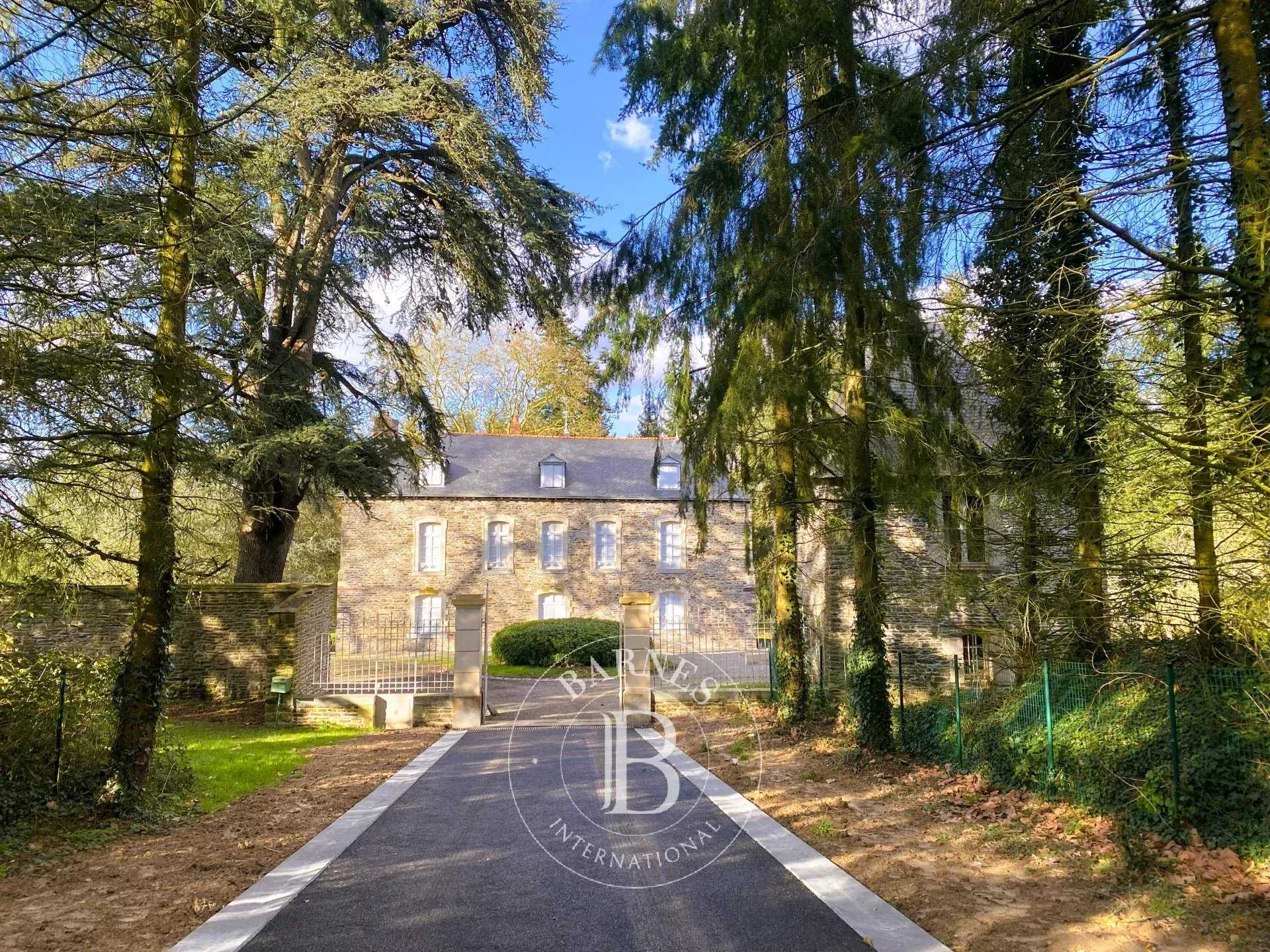 Castle Rennes  -  ref 86078292 (picture 1)