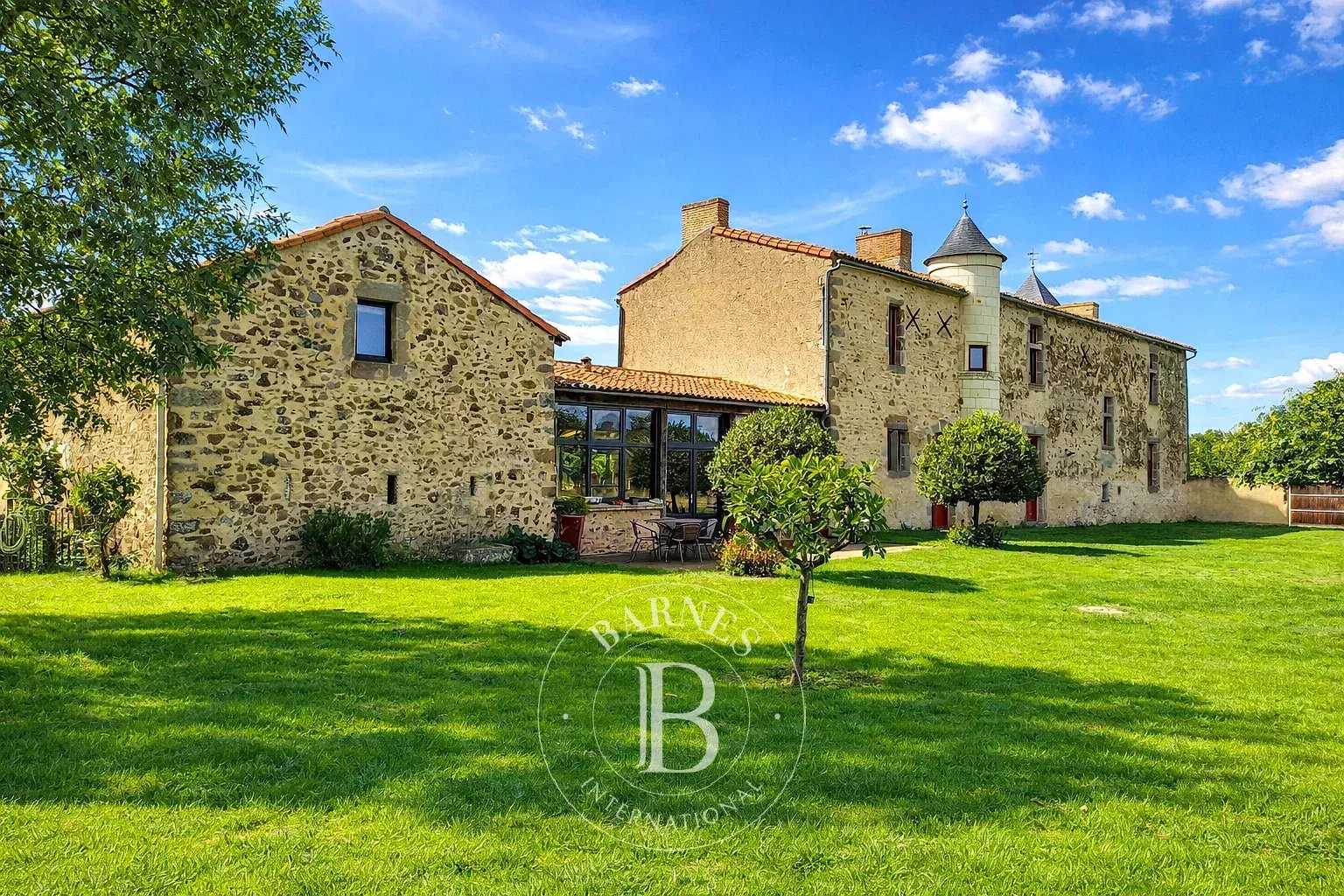 Manoir Thouars  -  ref 86648547 (picture 2)