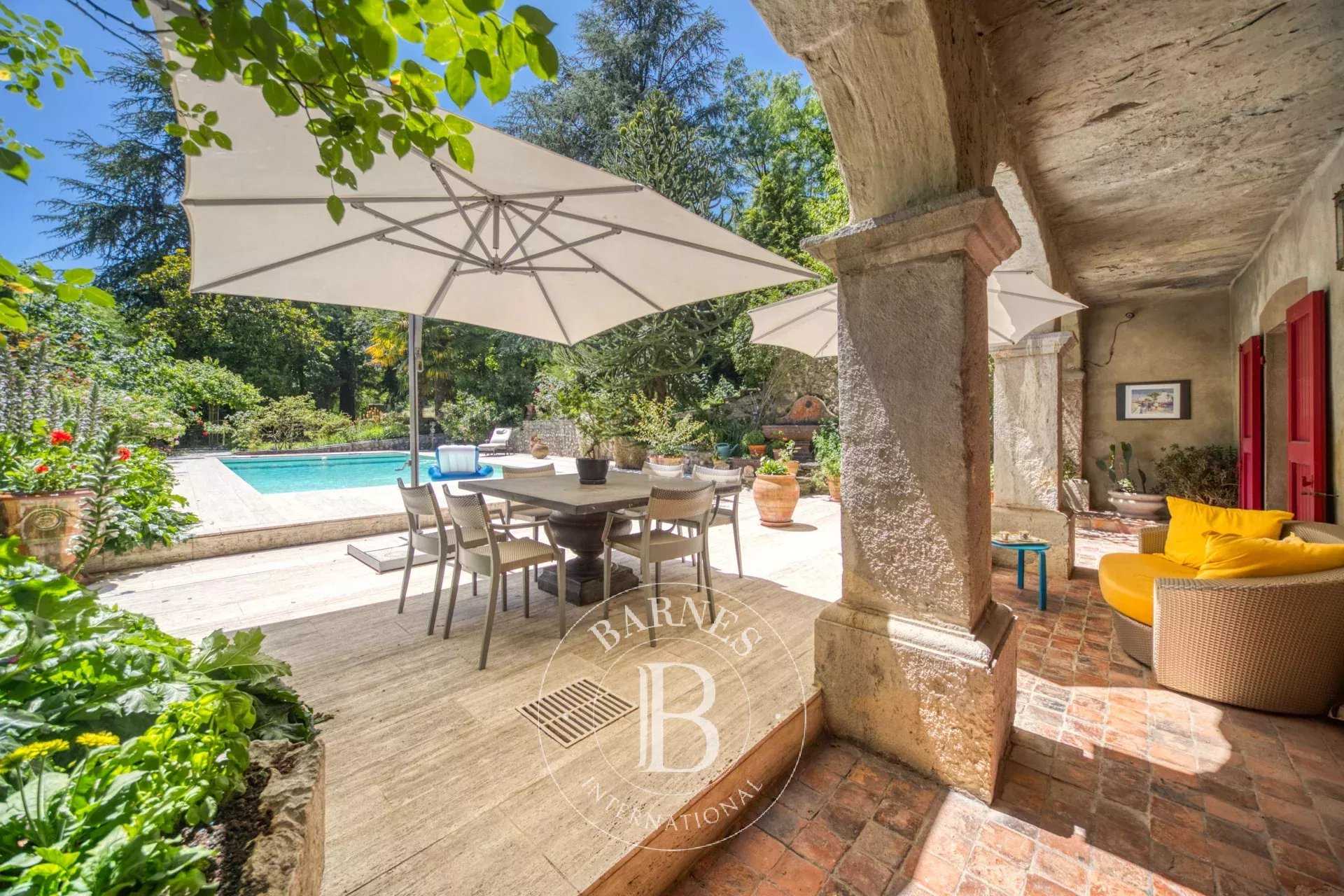 Maison Voiron  -  ref 84612922 (picture 2)