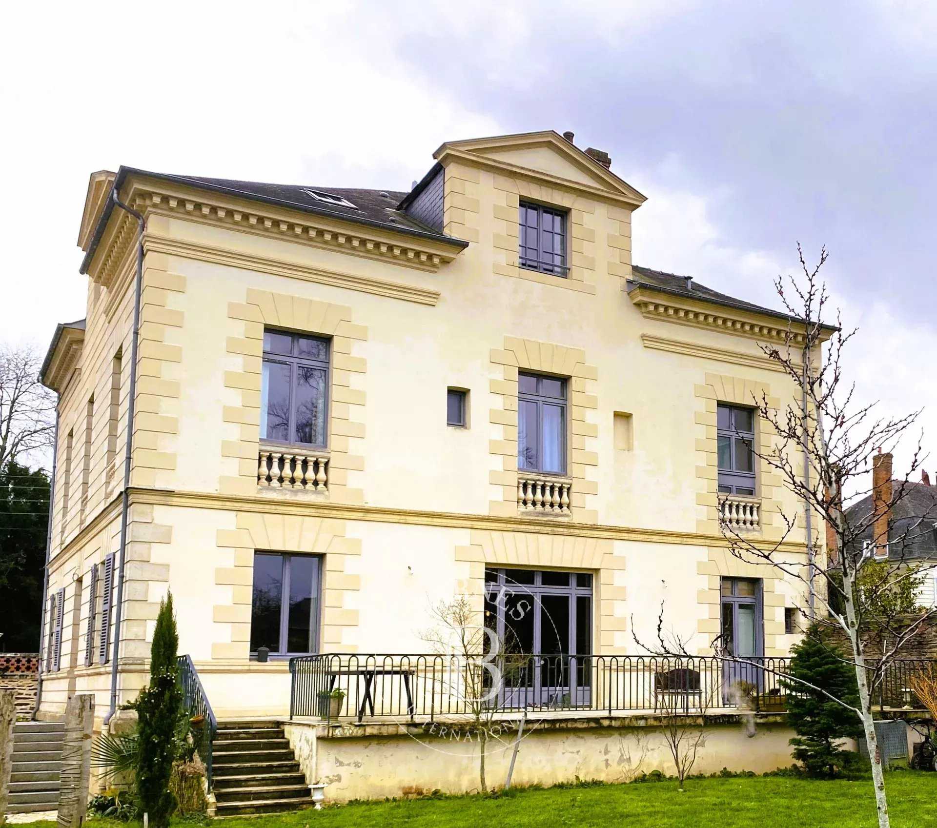 Hôtel particulier Rennes  -  ref 82360795 (picture 1)