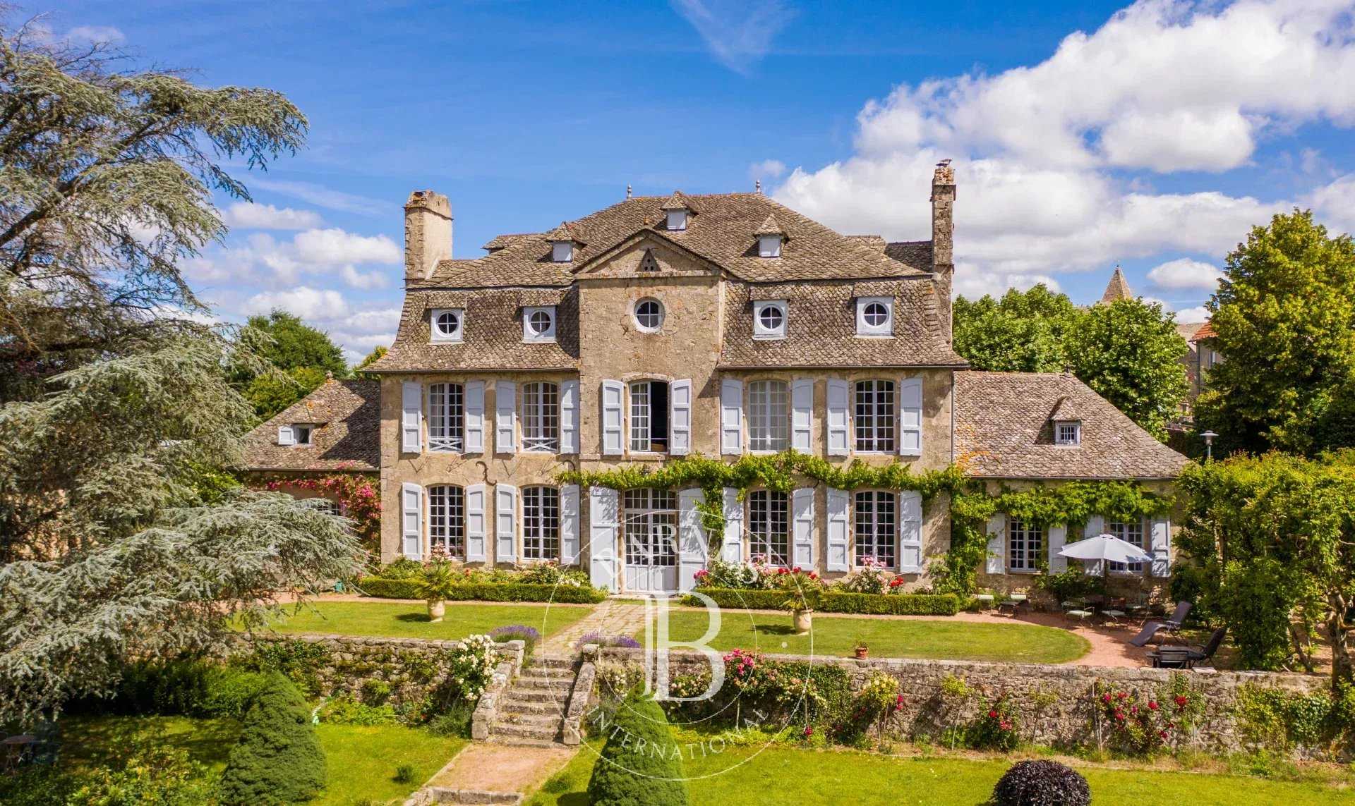 Château Aurillac  -  ref 87107074 (picture 1)
