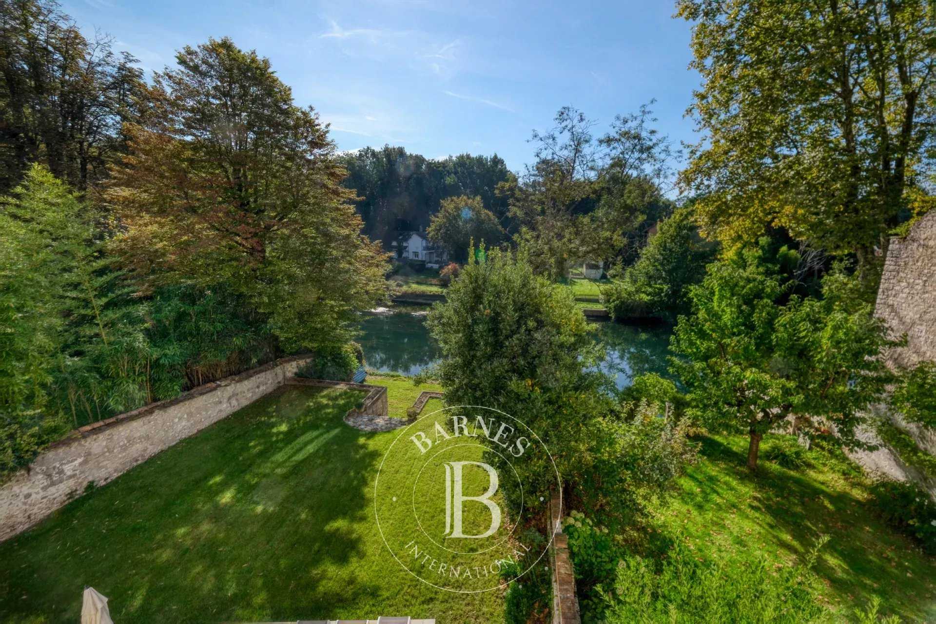 Casa de pueblo Fontainebleau  -  ref 86344861 (picture 2)