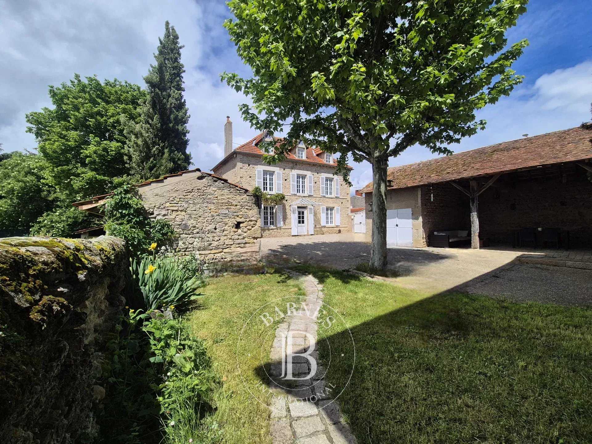 Maison Effiat  -  ref 85321023 (picture 1)