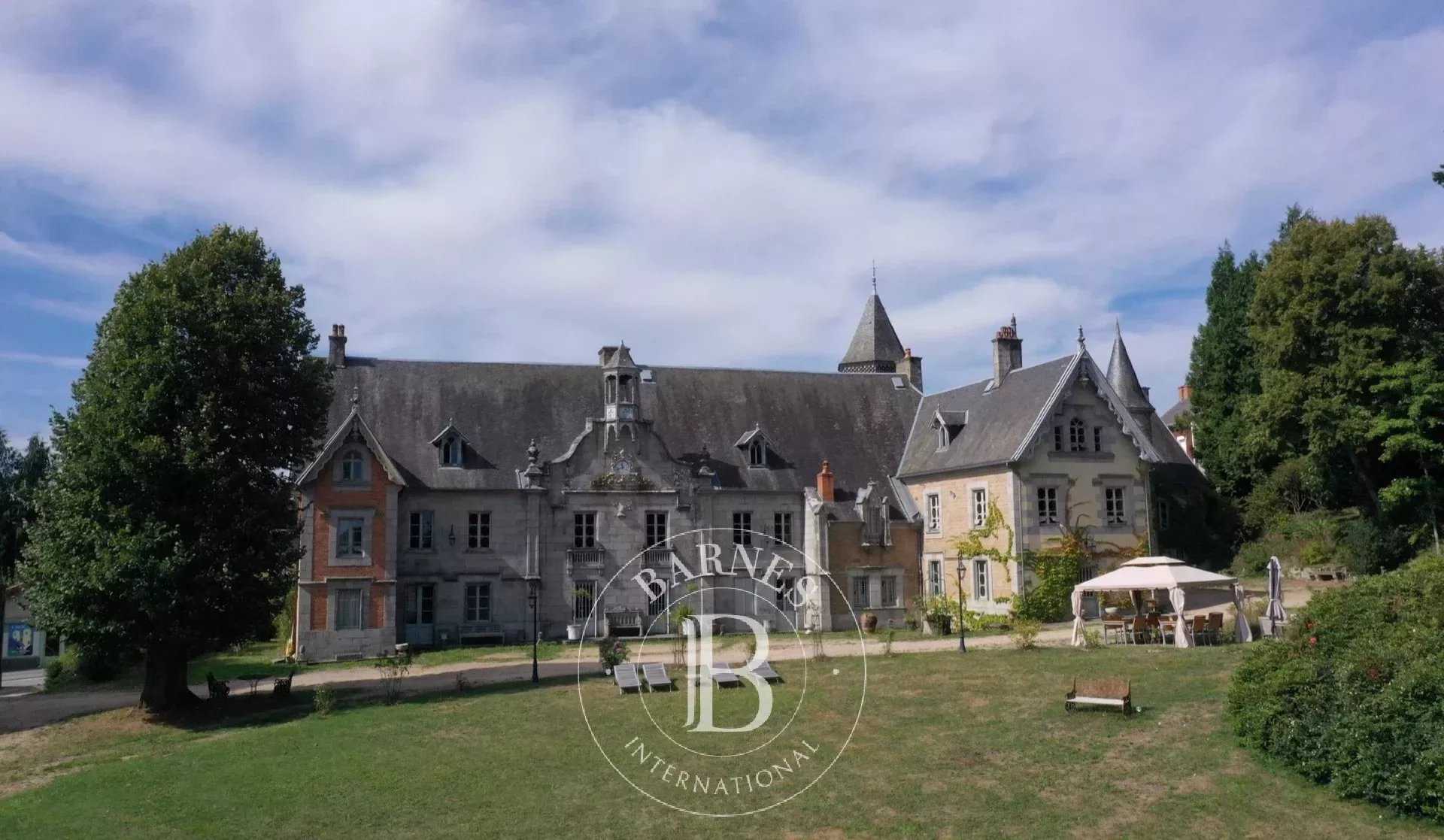 Château Aubusson  -  ref 82243461 (picture 2)