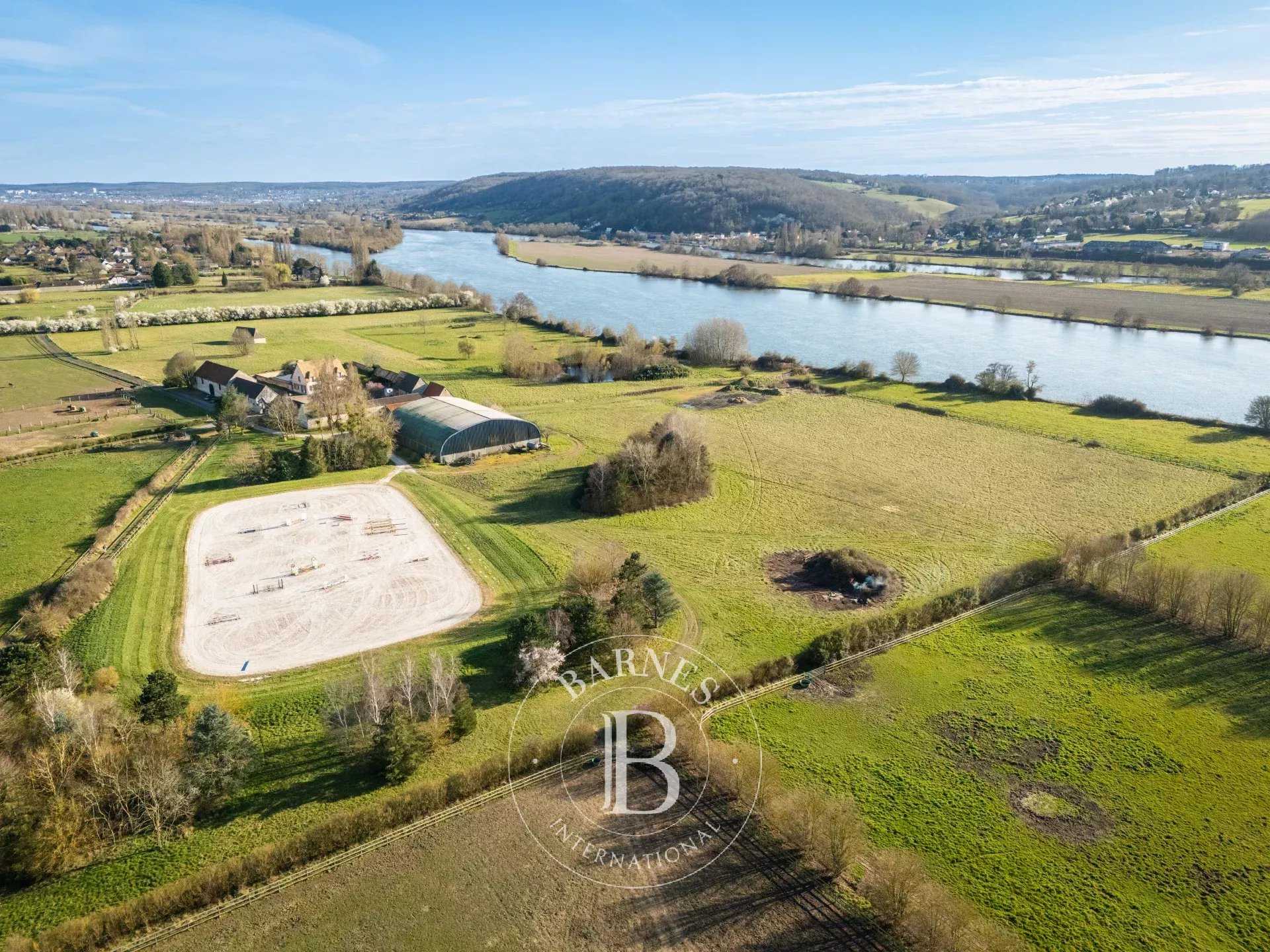 Domaine équestre Vernon  -  ref 85471155 (picture 2)