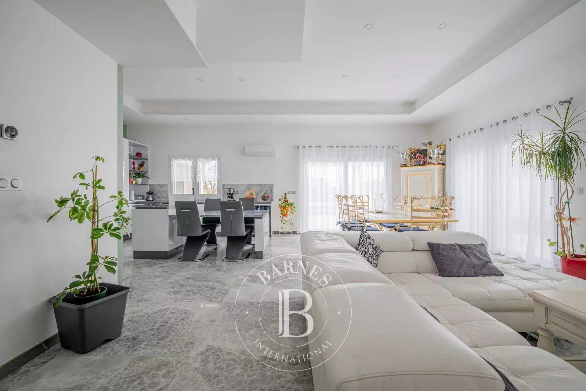 Maison Sérézin-de-la-Tour  -  ref 85646575 (picture 3)