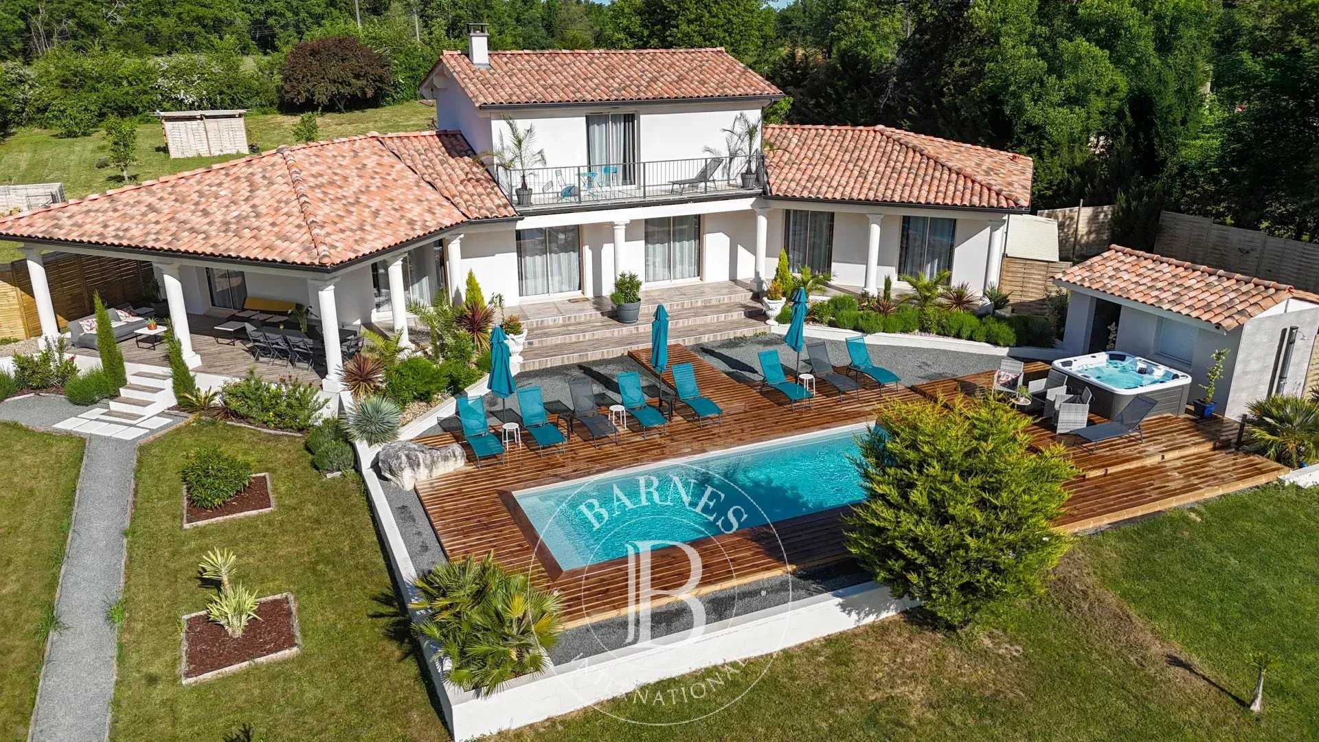 Propriété Saint Privat en Périgord  -  ref 85982308 (picture 1)