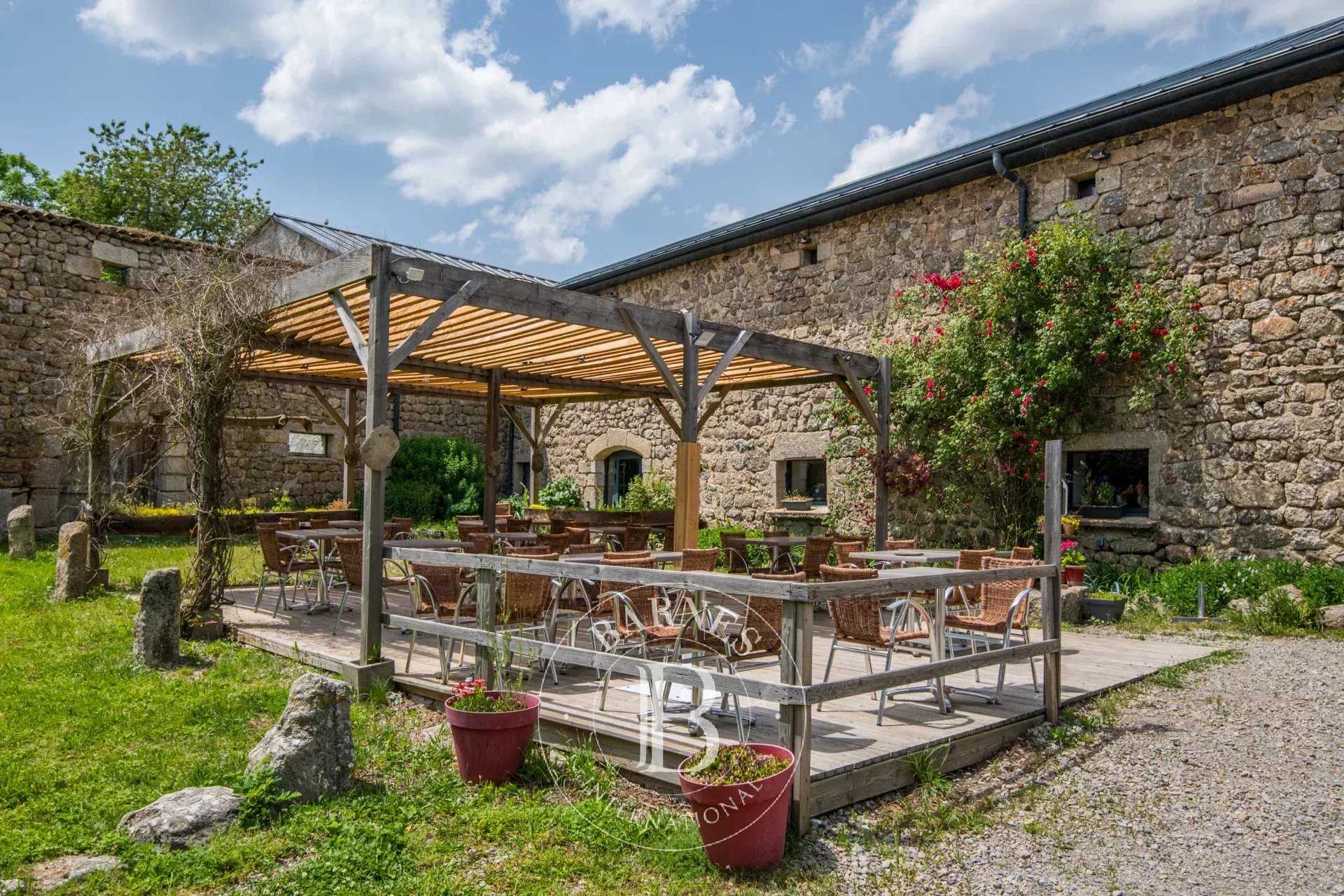 Propriété Aumont Aubrac  -  ref 85000902 (picture 2)