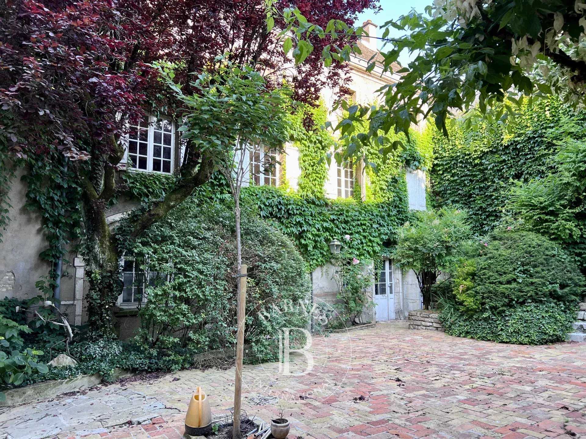 Townhouse Chalon-sur-Saône  -  ref 86072316 (picture 1)