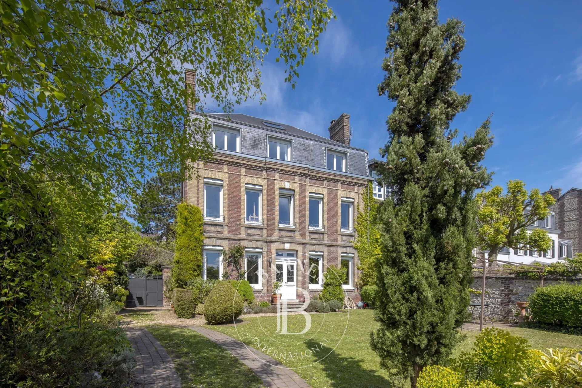 Rouen  - Casa adosada 10 Cuartos 5 Habitaciones