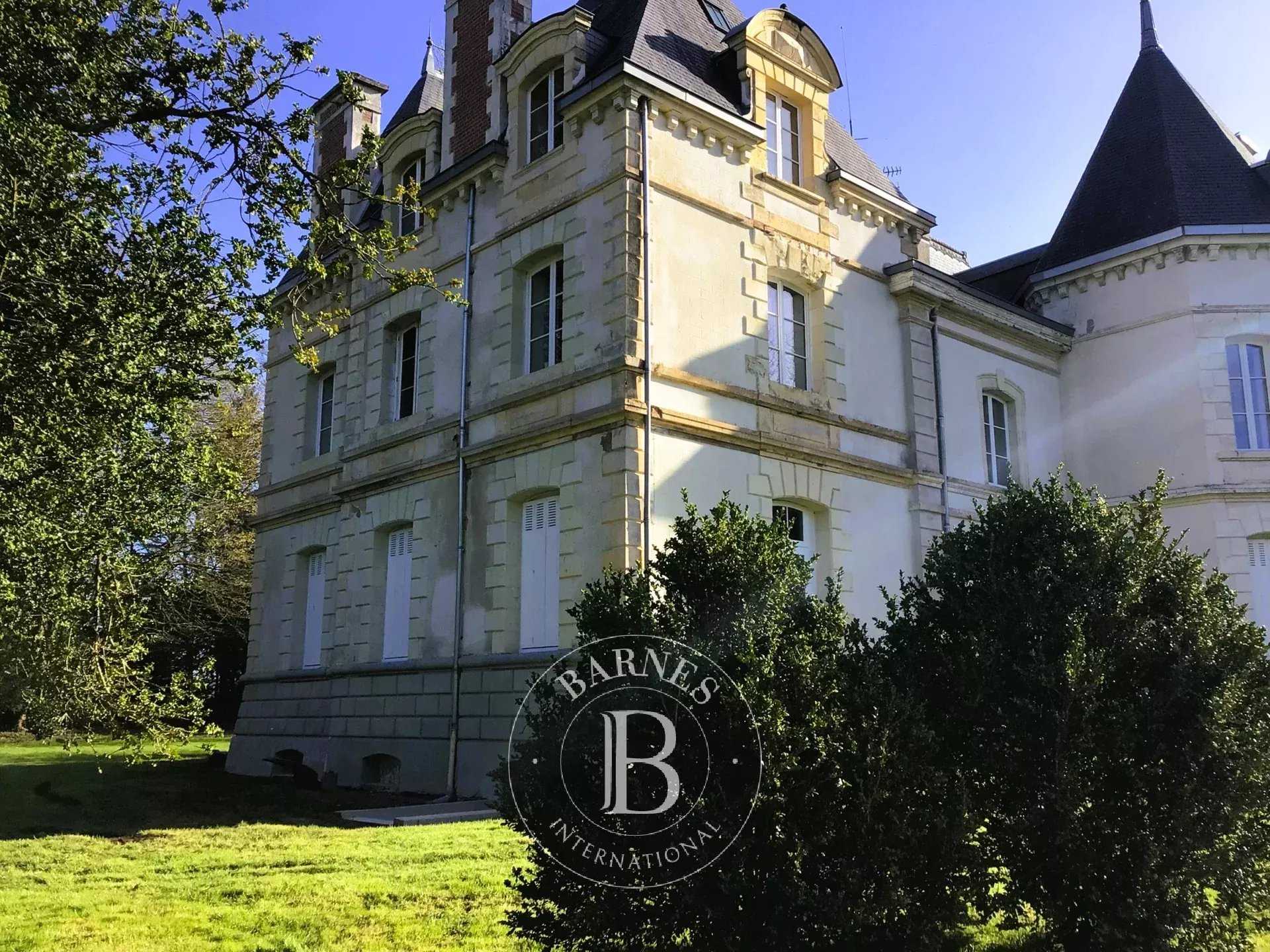 Château Rennes  -  ref 83389847 (picture 3)