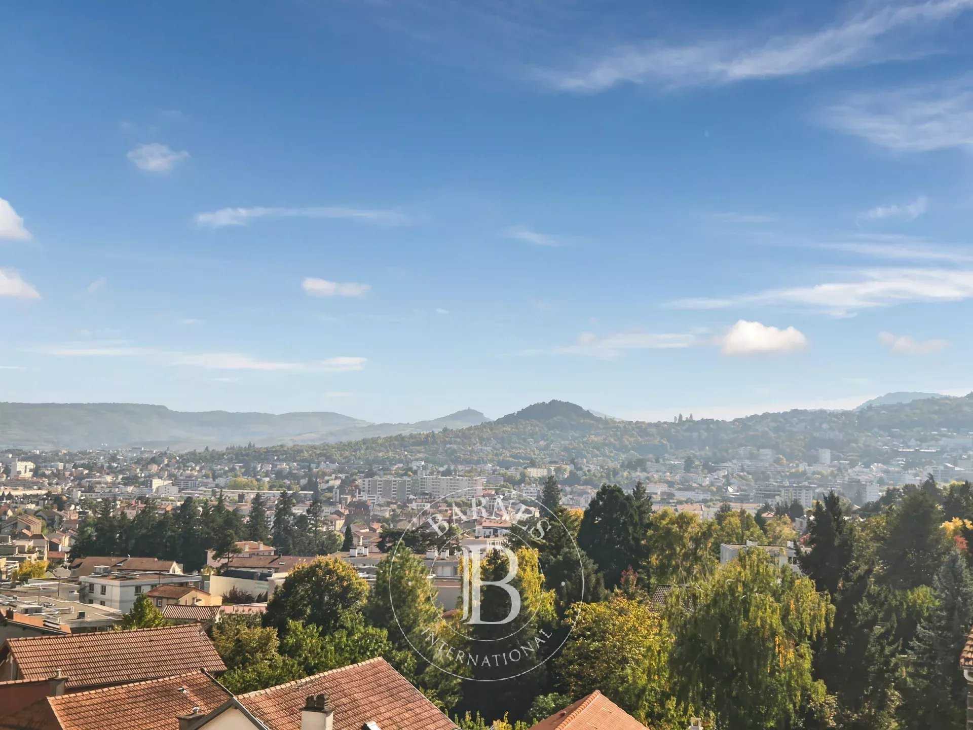 Appartement Clermont-Ferrand  -  ref 86388779 (picture 1)