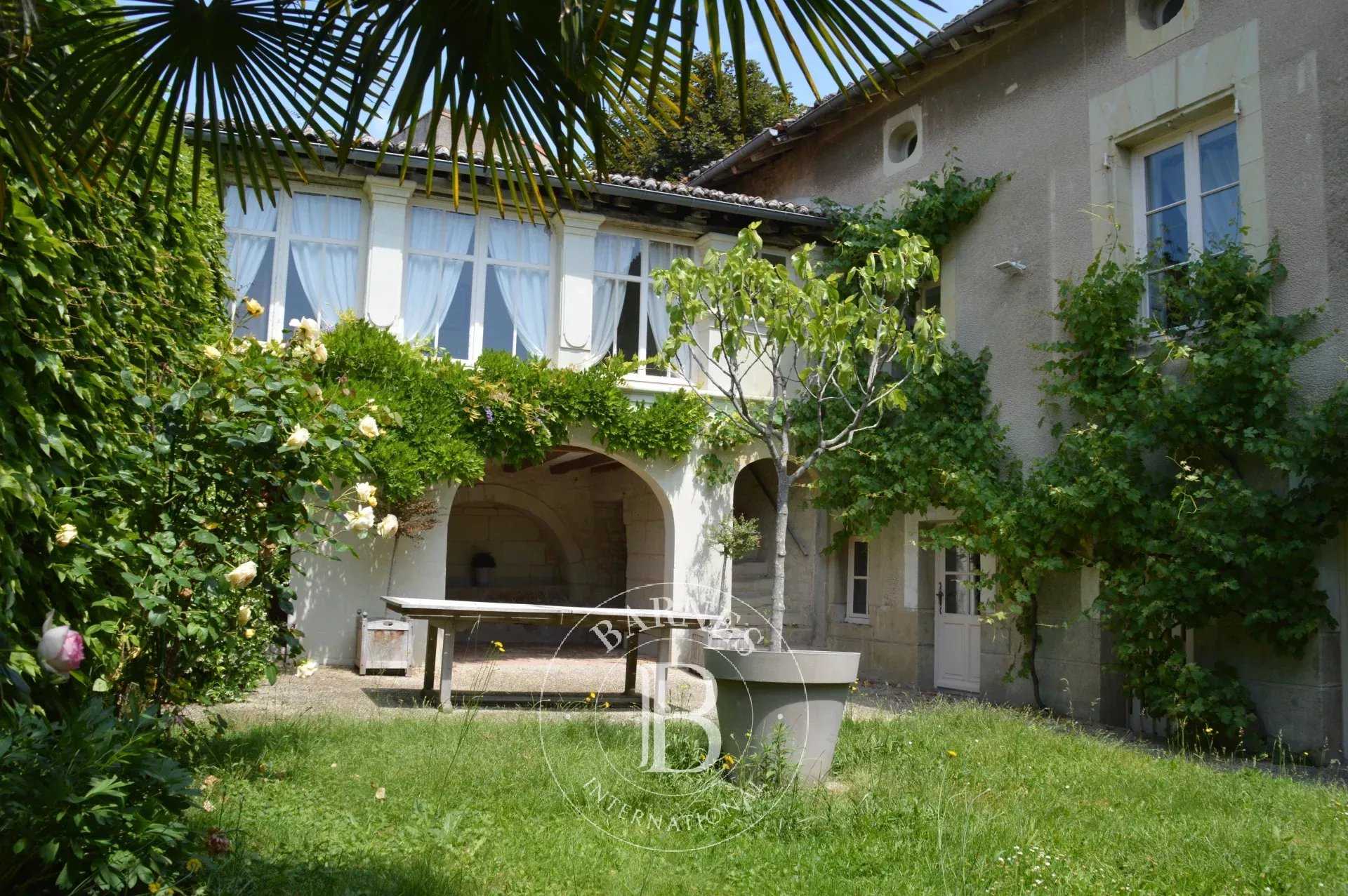 Mansion Loudun  -  ref 82921447 (picture 3)