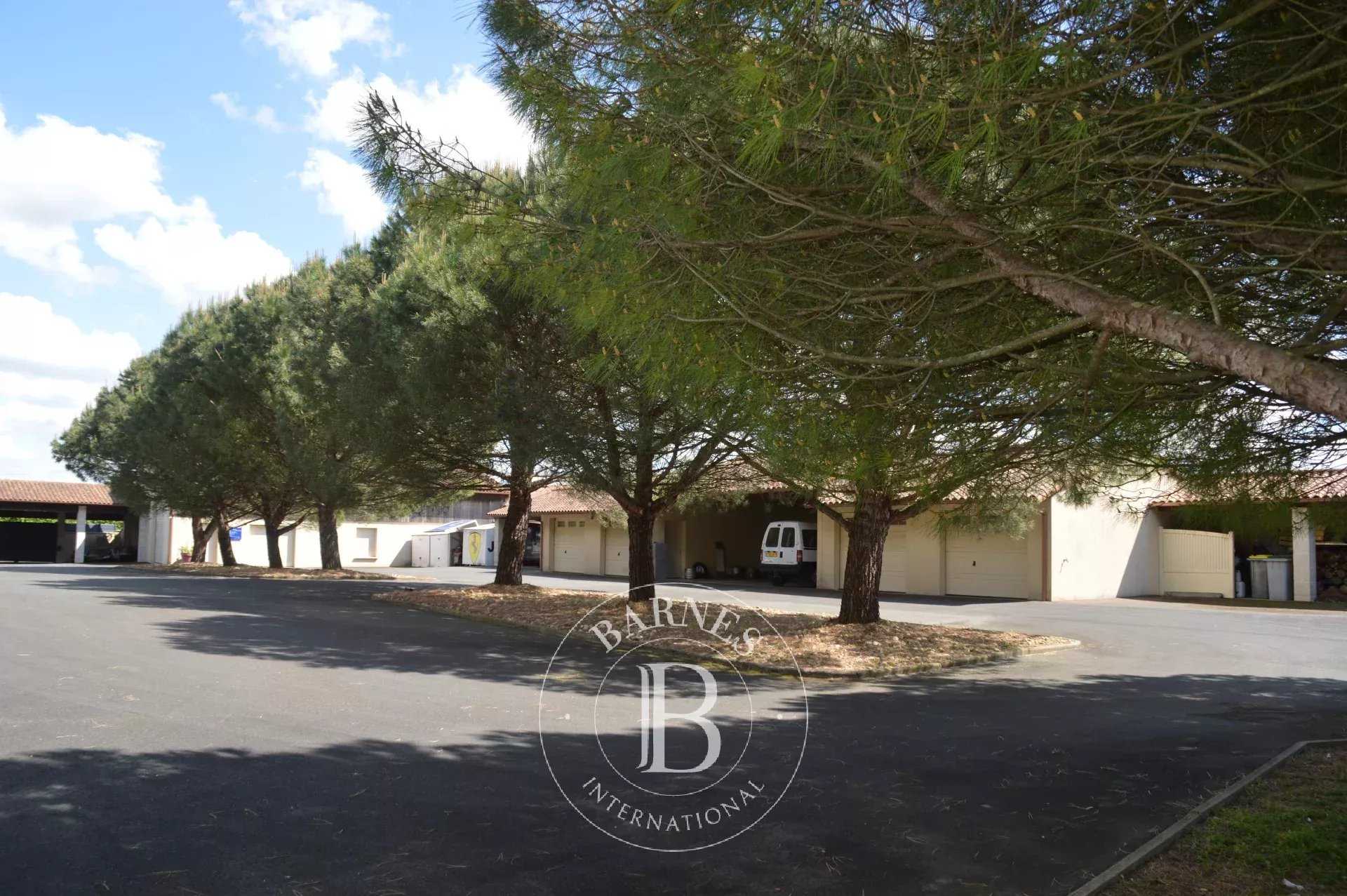 Maison Niort  -  ref 84750417 (picture 2)