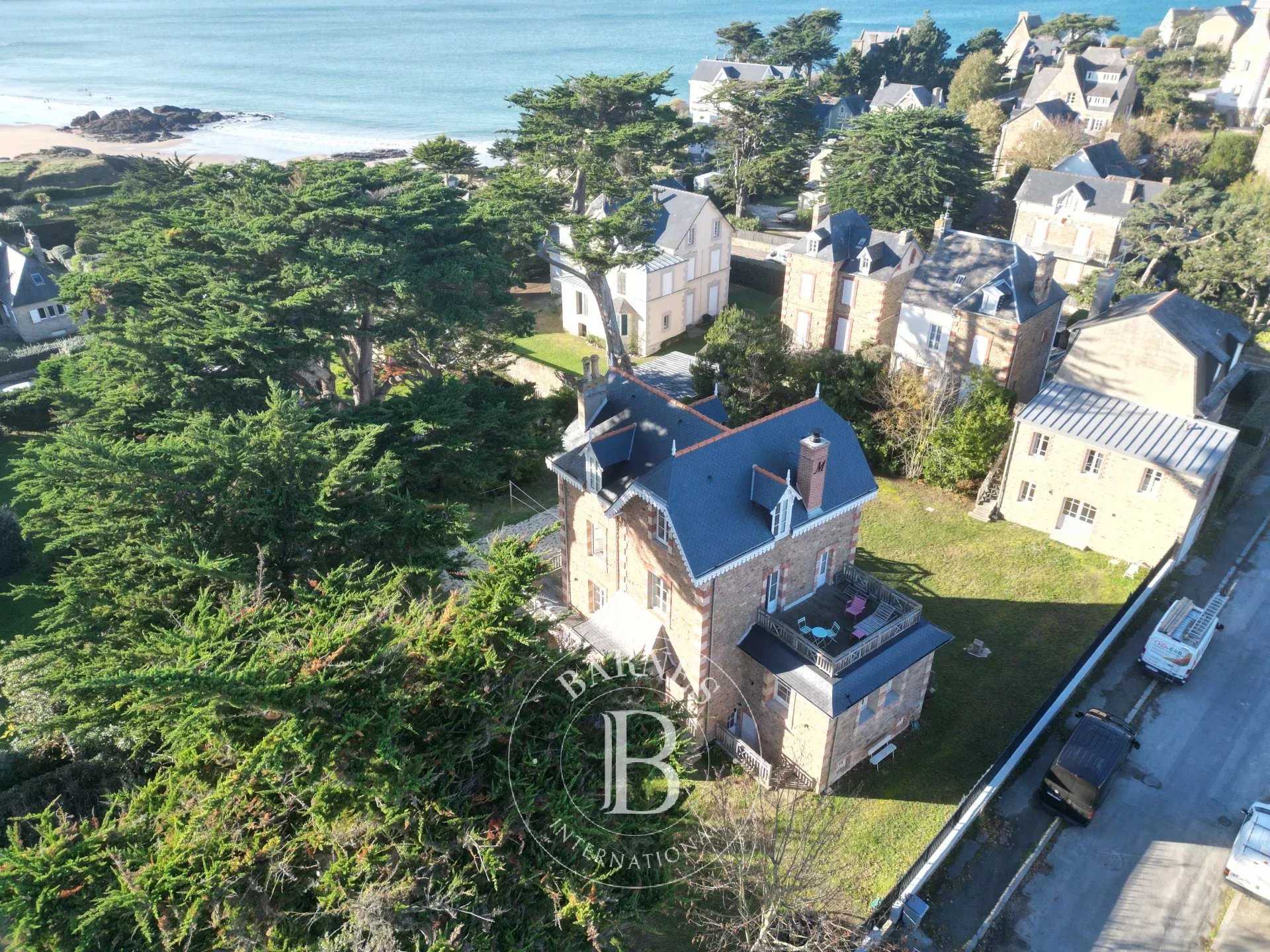 Villa Saint-Lunaire  -  ref 86462194 (picture 1)