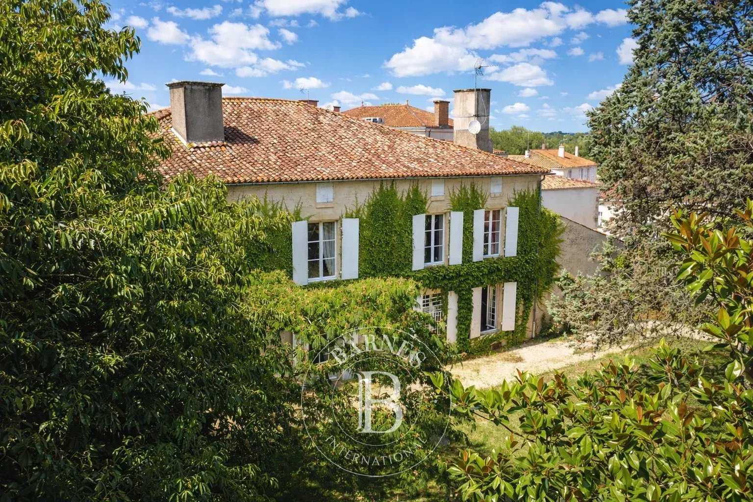 Manoir Fontenay-le-Comte  -  ref 85710577 (picture 2)